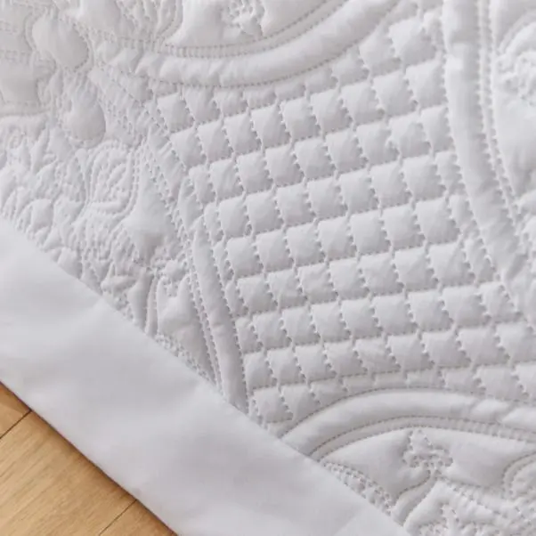 Mandalay White Bedspread - Image 5