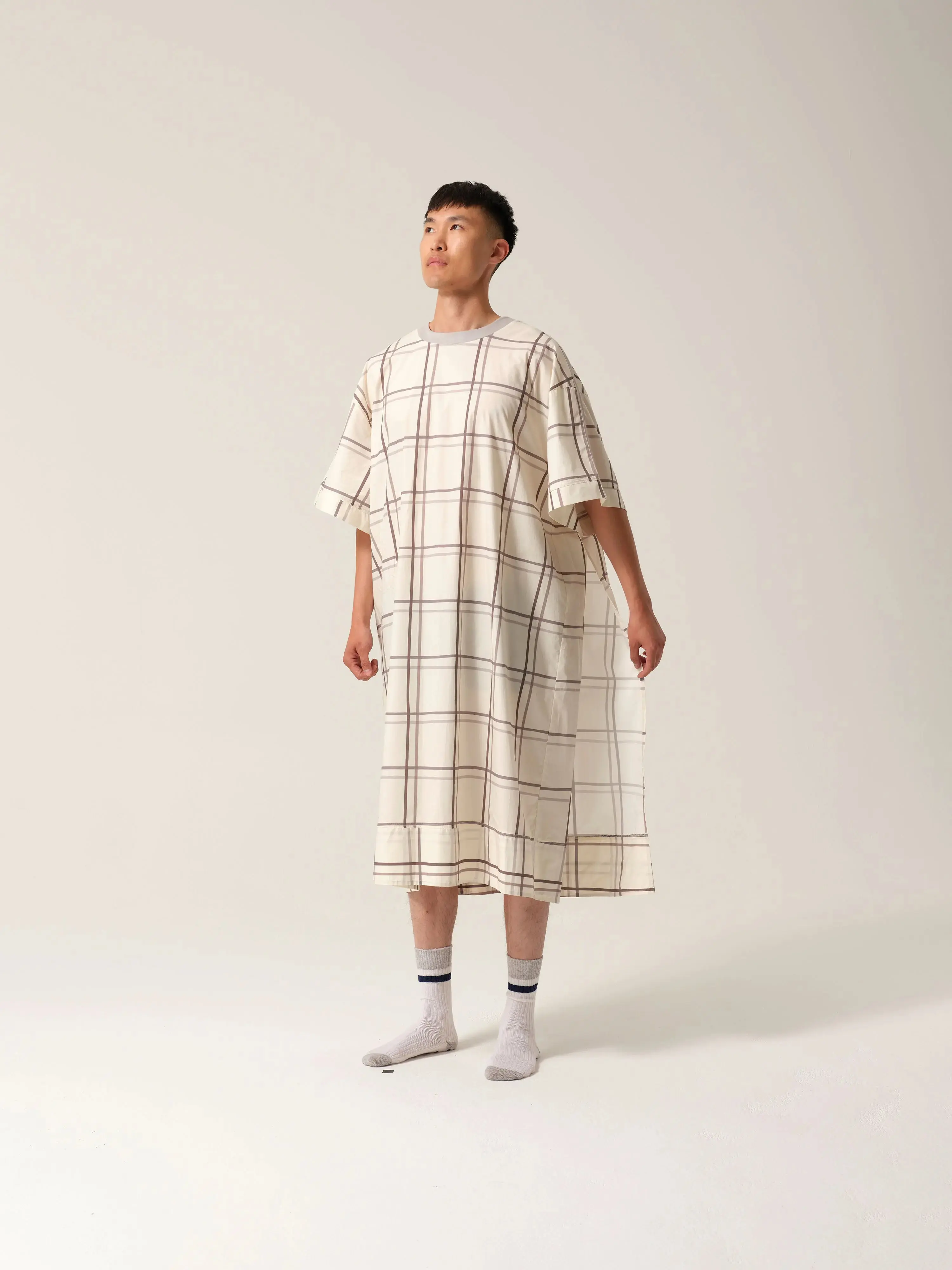 Mens Beam Hospital Gown Silver Linings - Image 4