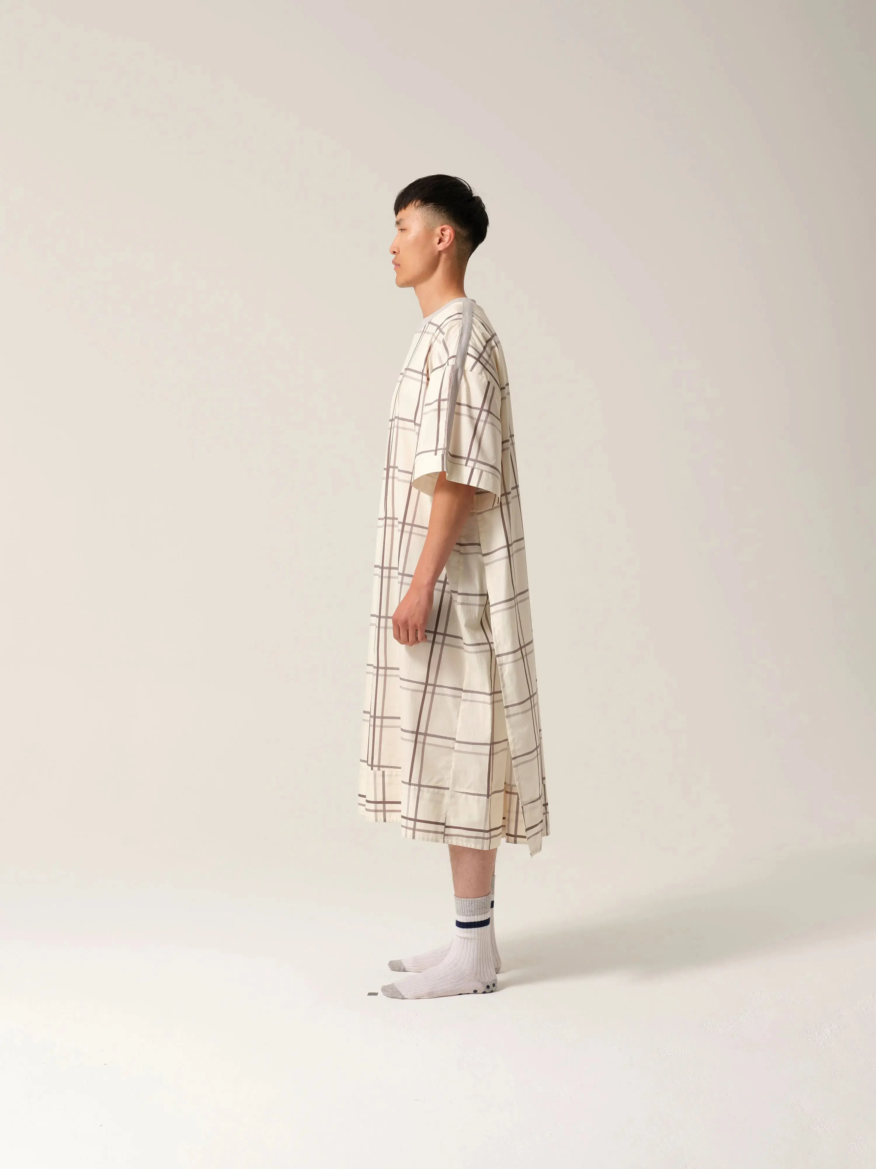 Mens Beam Hospital Gown Silver Linings - Image 5