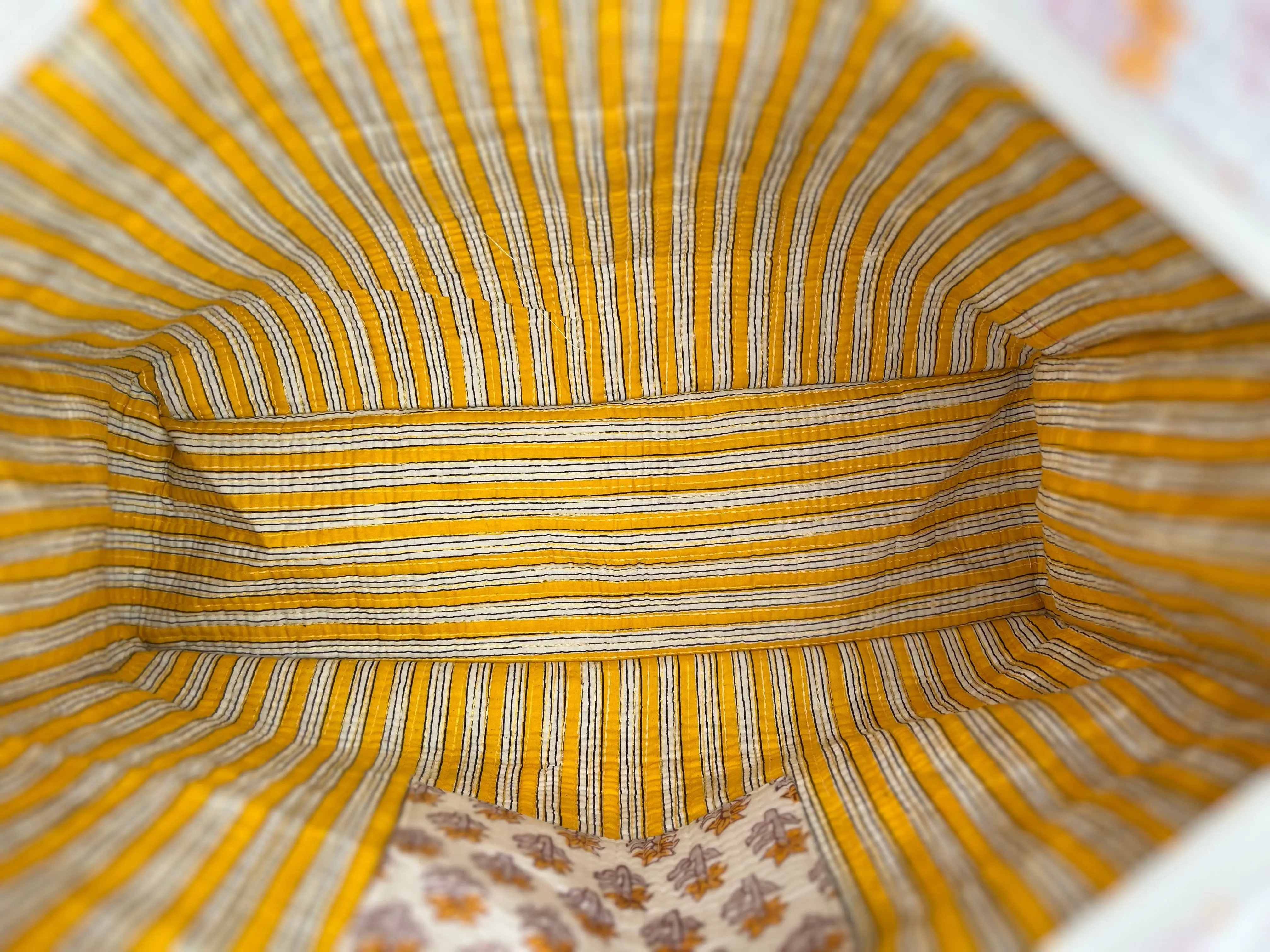 Miha Block Printed Tote Bag - Image 6