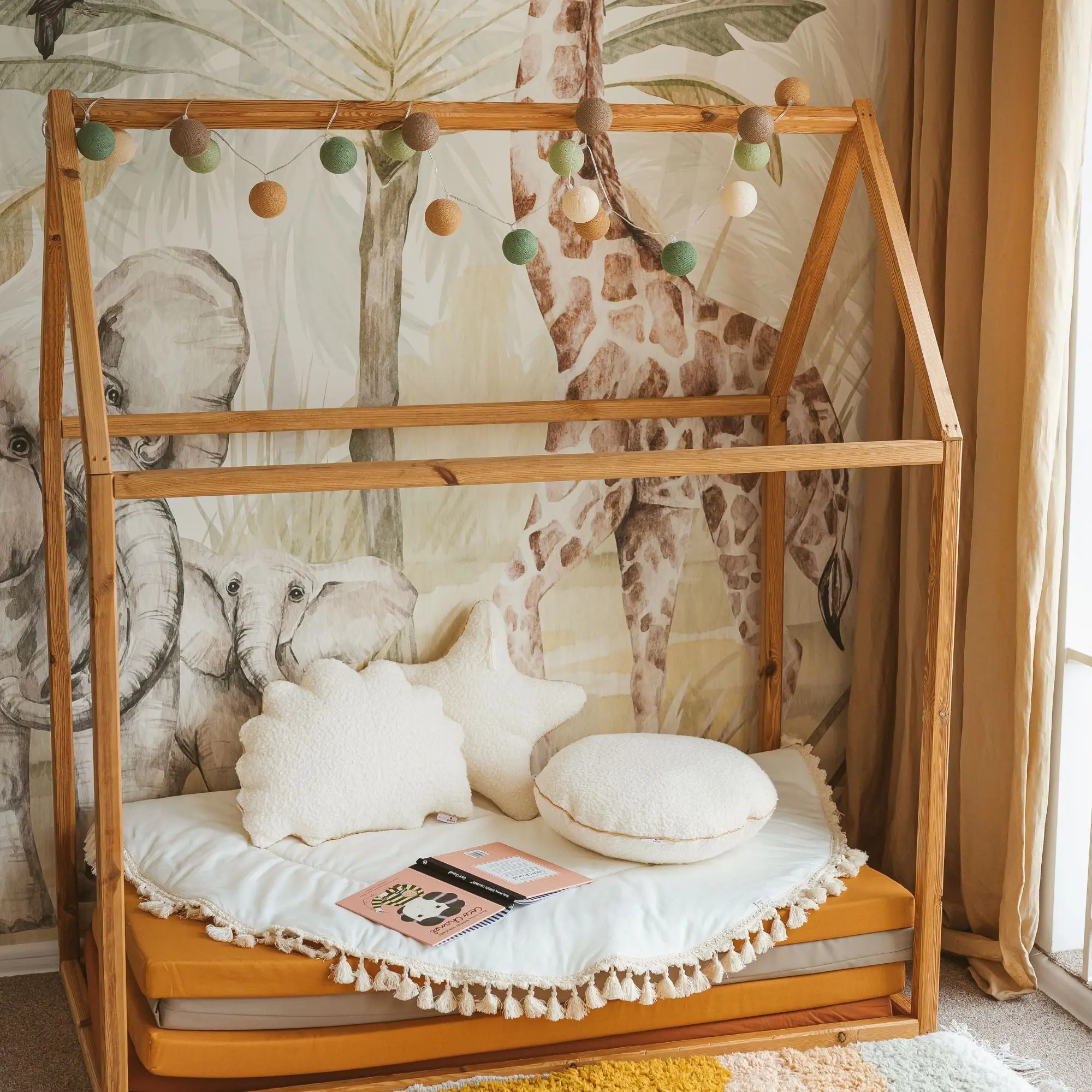 Ecru Boucle Starfish Cushion with Chic Golden Trim - Image 7