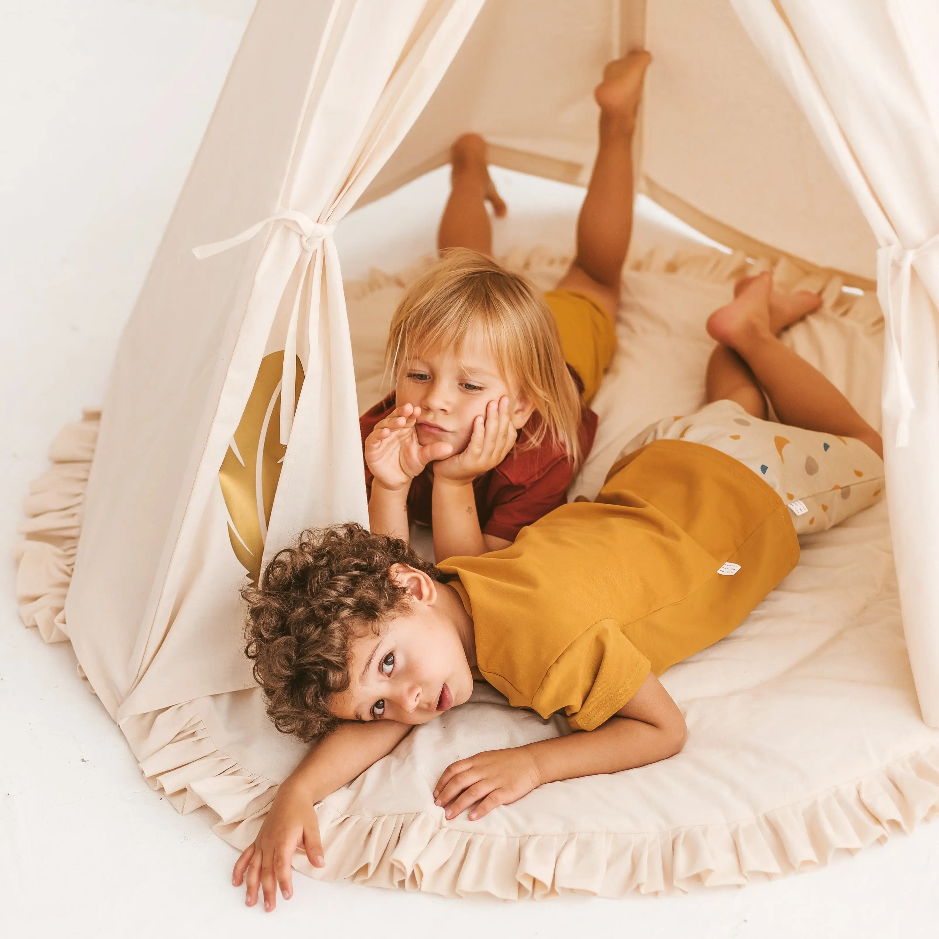 Ecru Kids Playmat with Ruffled Border - Image 3