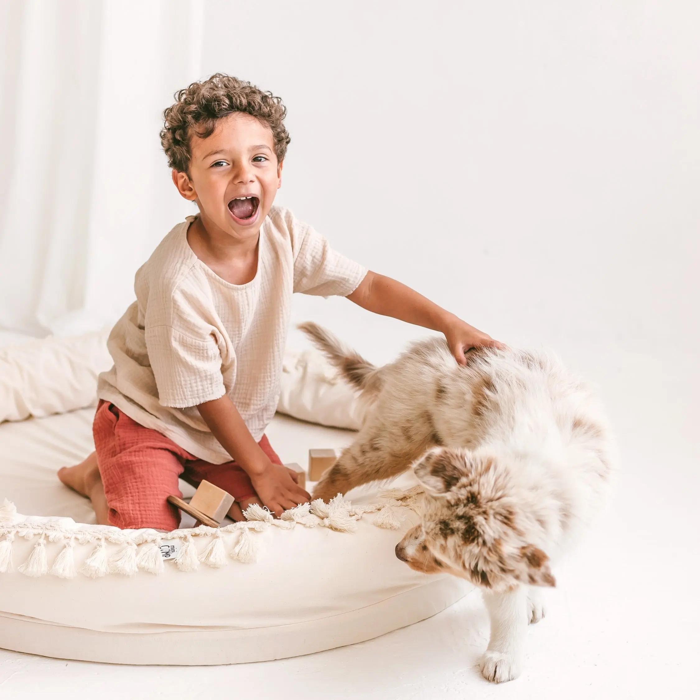 Large Round Nest Play Mat & Kids Lounger in Ecru