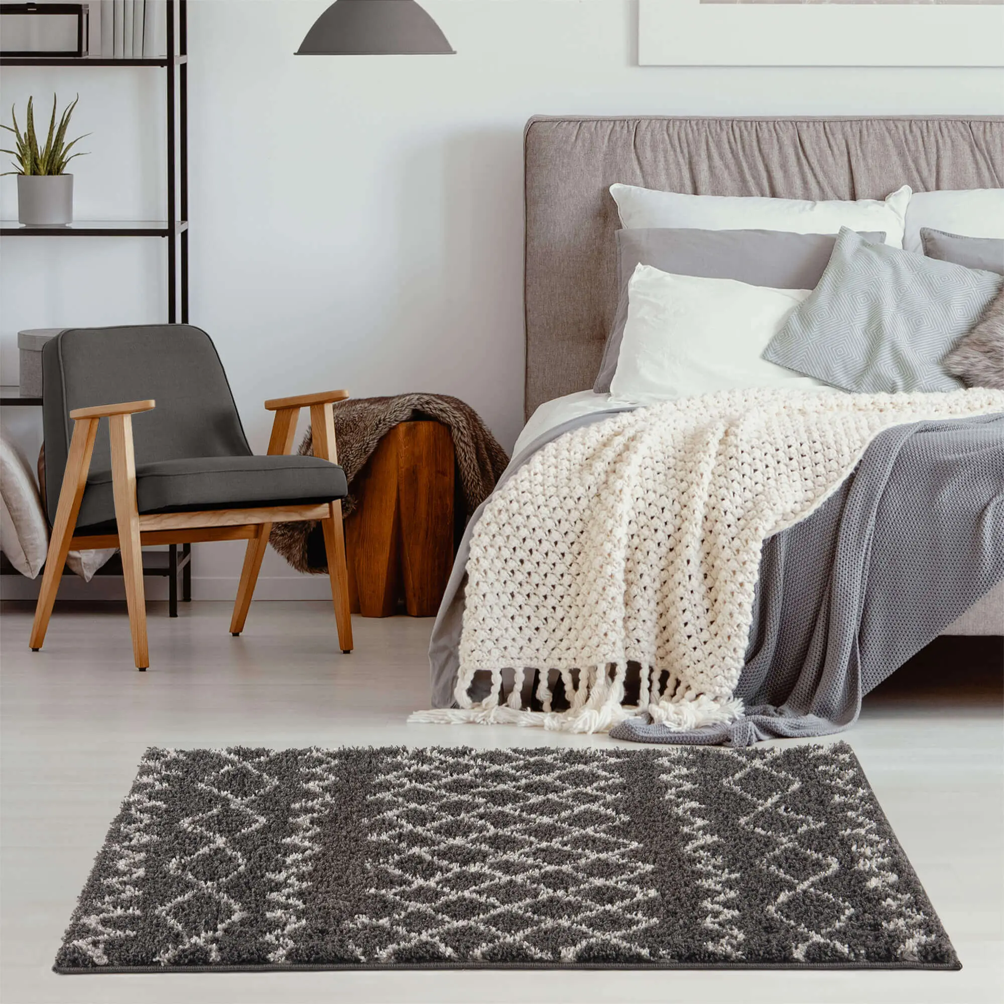 Moroccan Dark Grey Shaggy Rug | 940 - Image 24