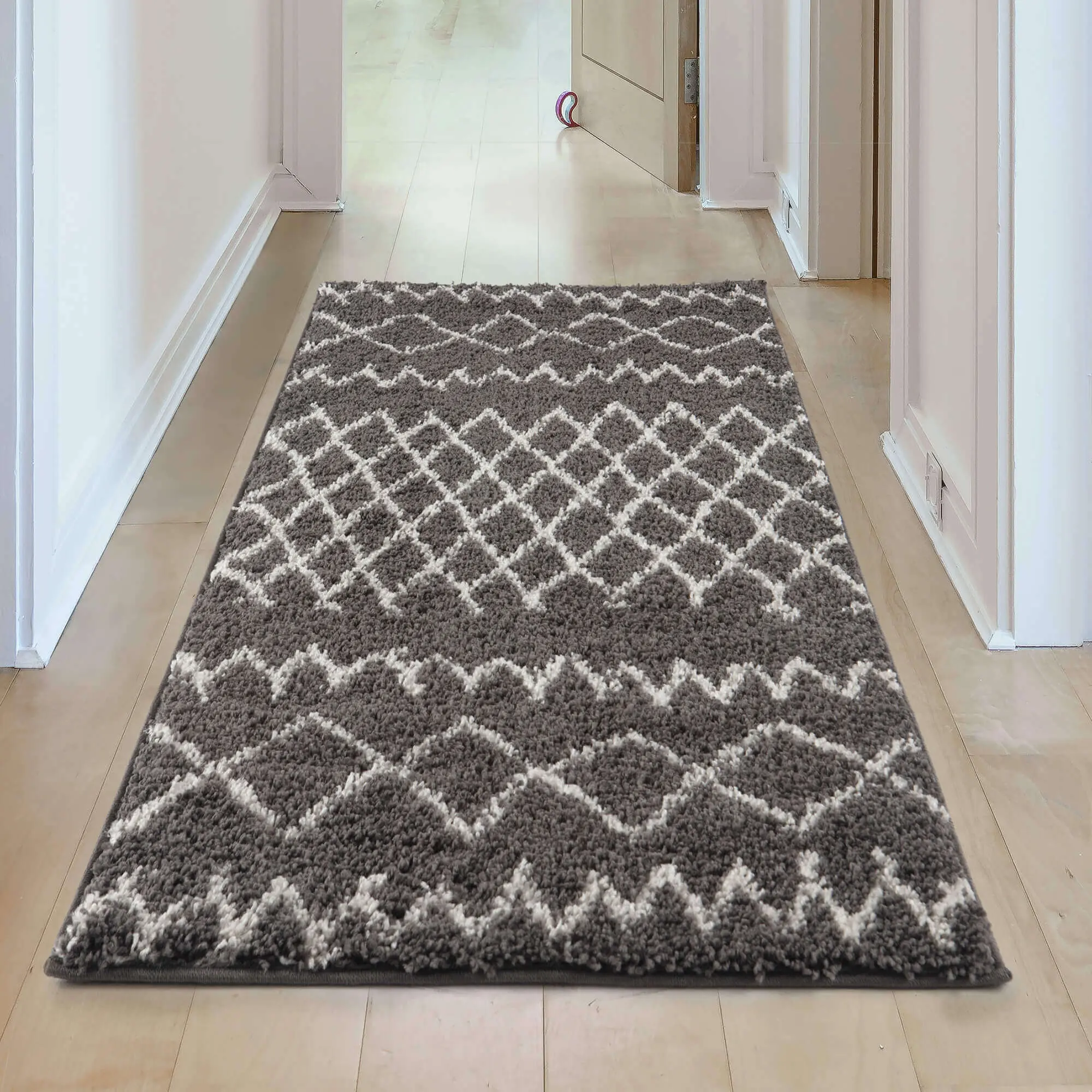 Moroccan Dark Grey Shaggy Rug | 940 - Image 27