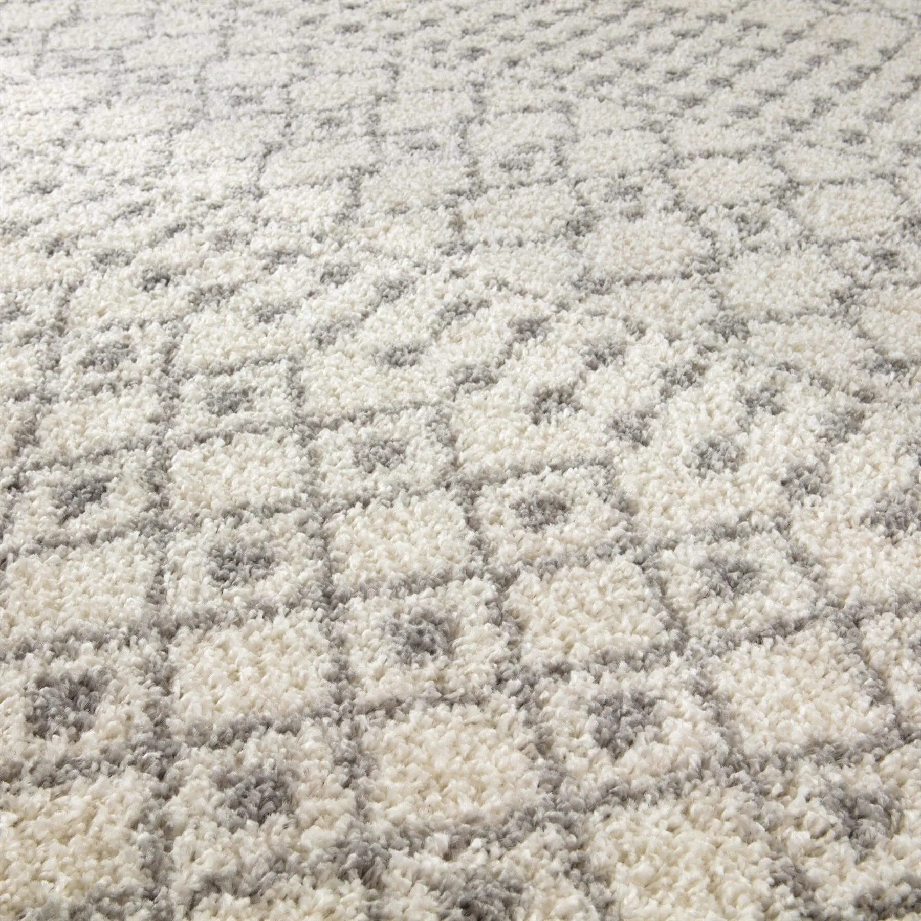 Moroccan Ivory Grey Shaggy Rug | 1000 - Image 2