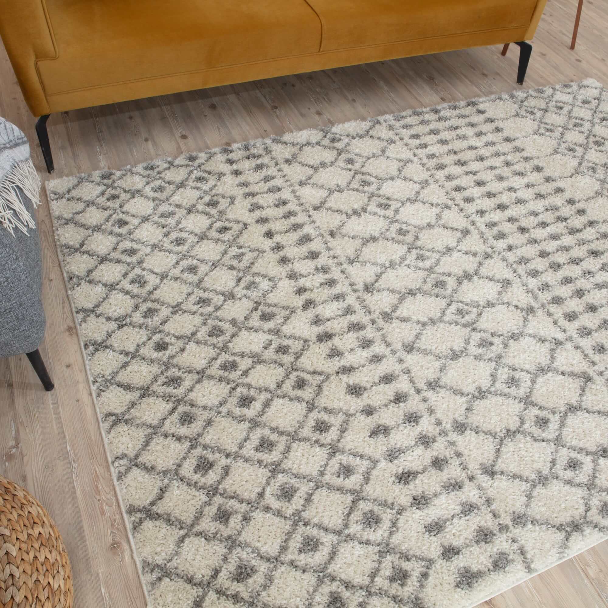 Moroccan Ivory Grey Shaggy Rug | 1000 - Image 5