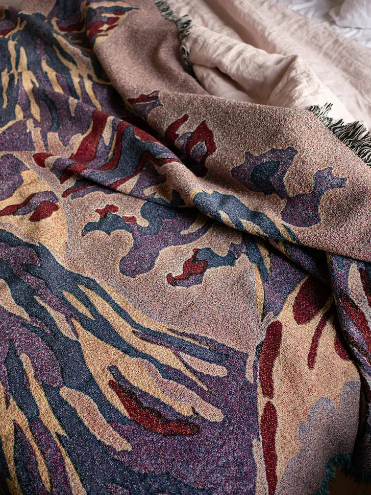 Mount Lucio Blanket - Image 7