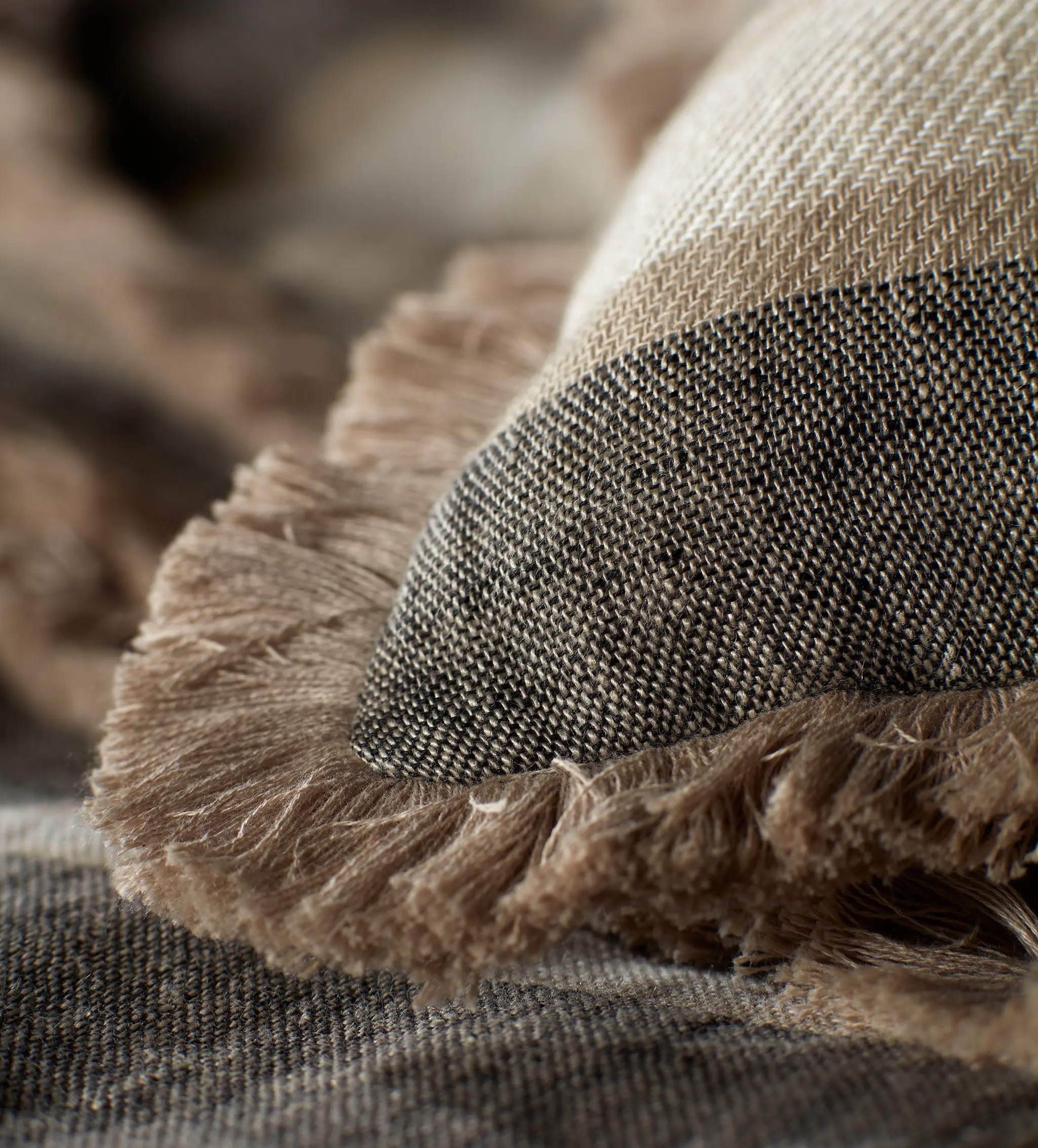 Natural Clara Linen Cushion Cover - Image 2