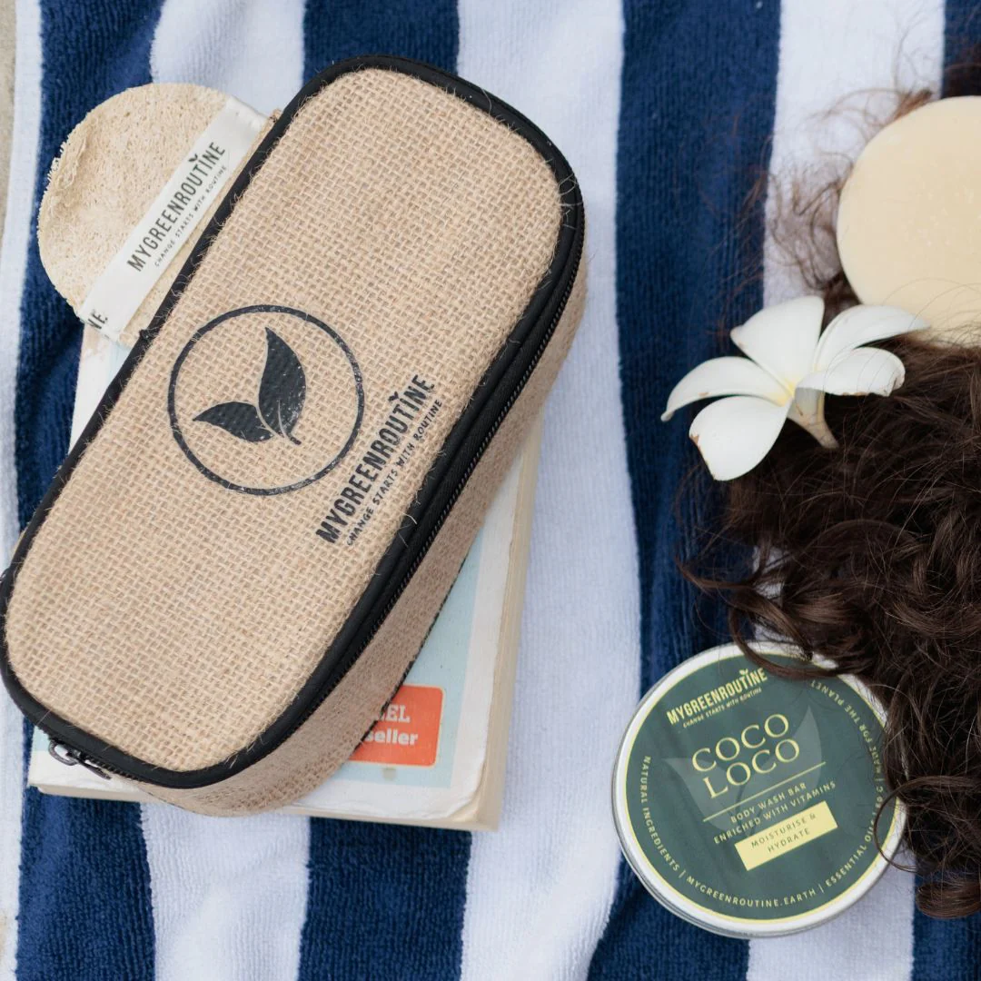 Natural Hessian Travel Pouch - Image 4
