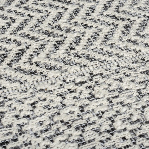 Herringbone Flatweave Rug - Image 3