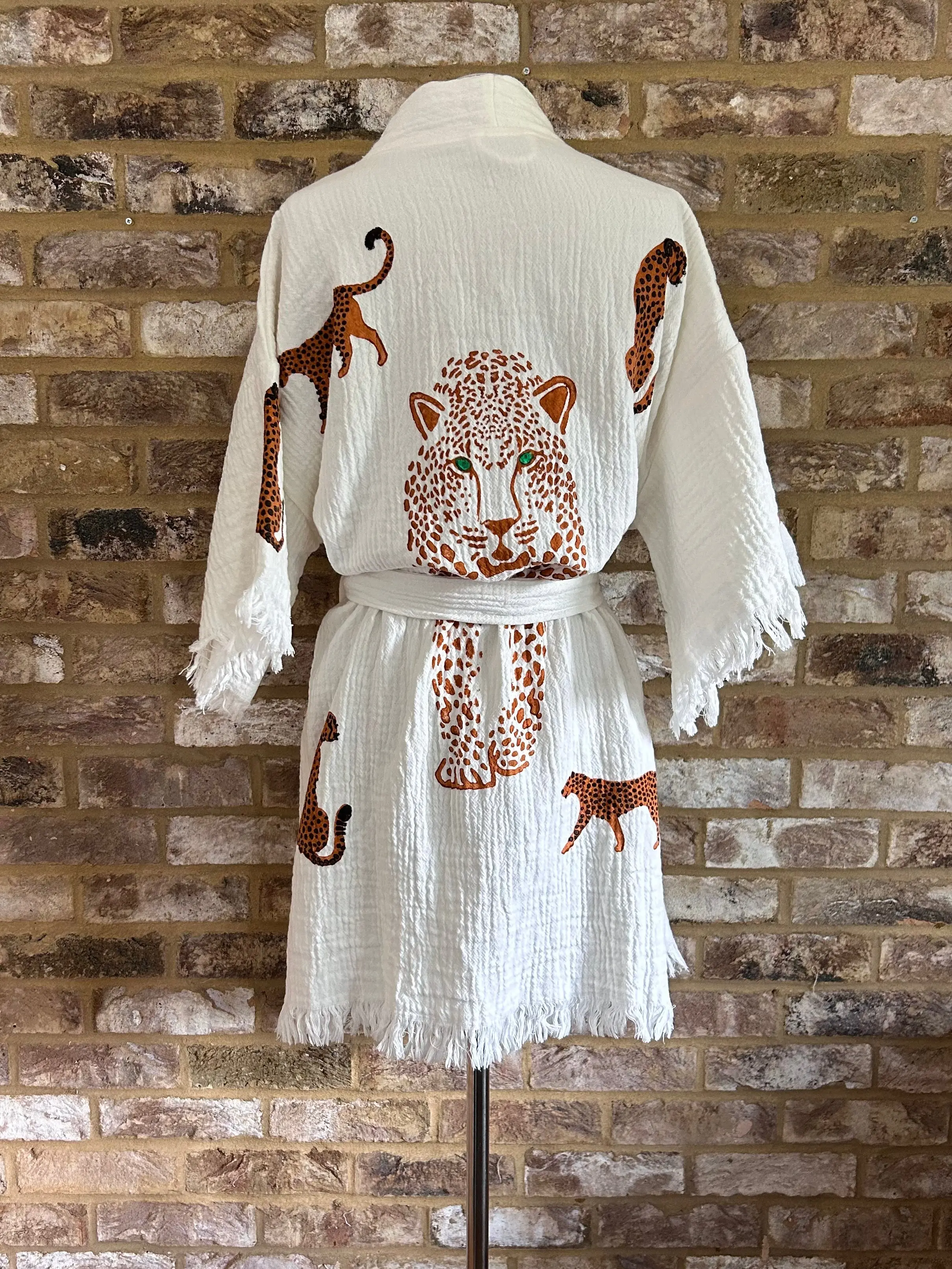 Organic Kimono in White with Cheetah: Short - Image 4