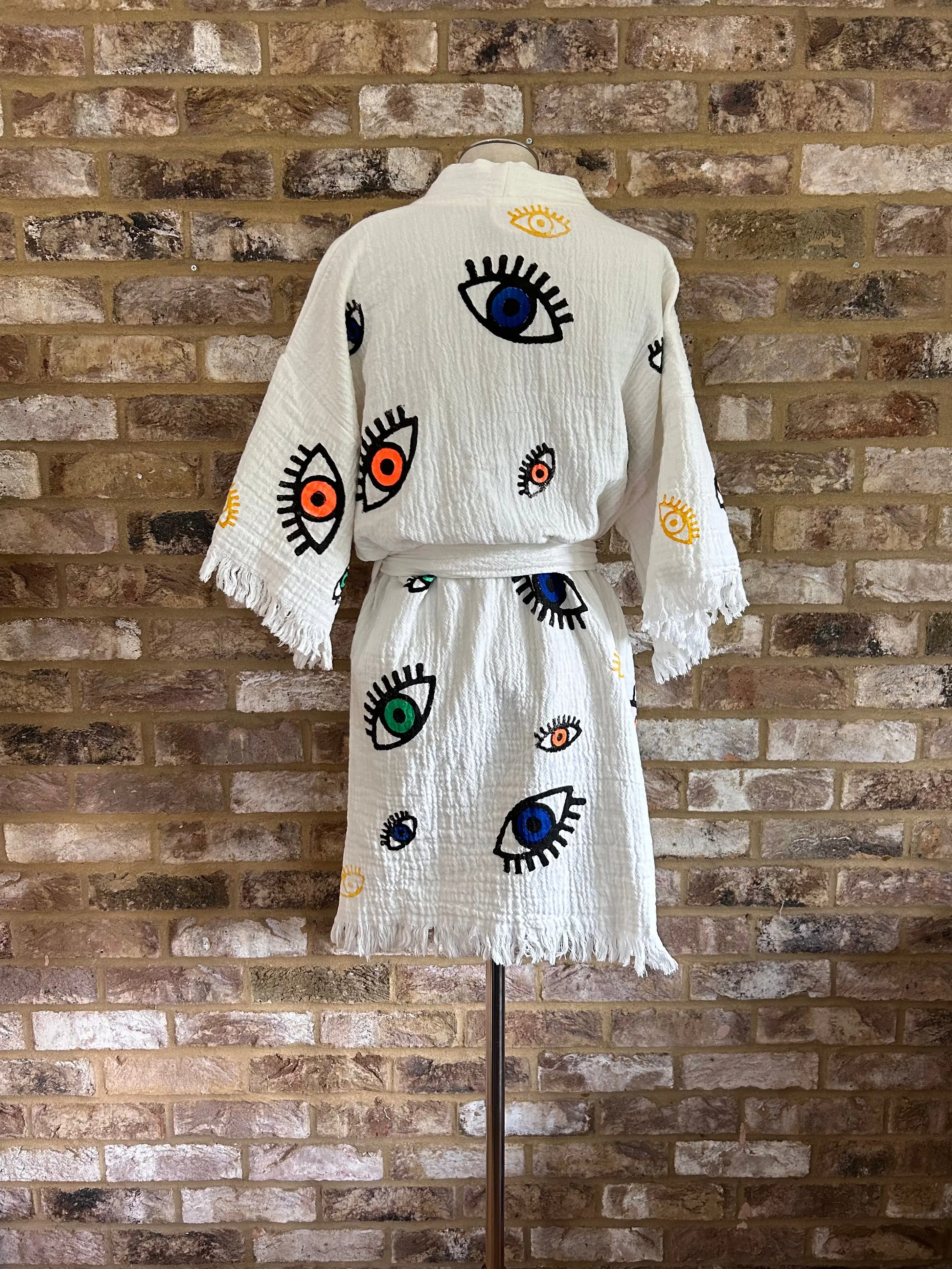 Organic Kimono in White with Mini Eye: Short - Image 3