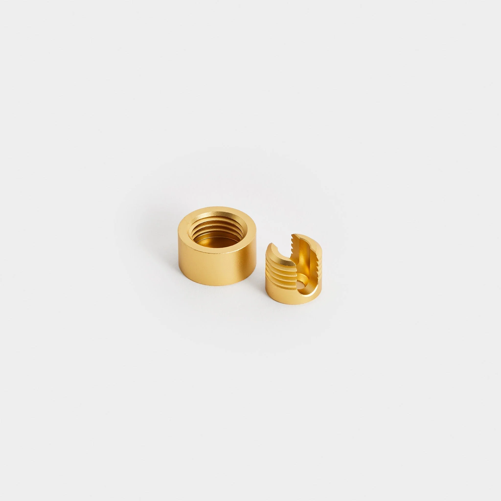 Oval II Plug-In Pendant in Brass - Image 11
