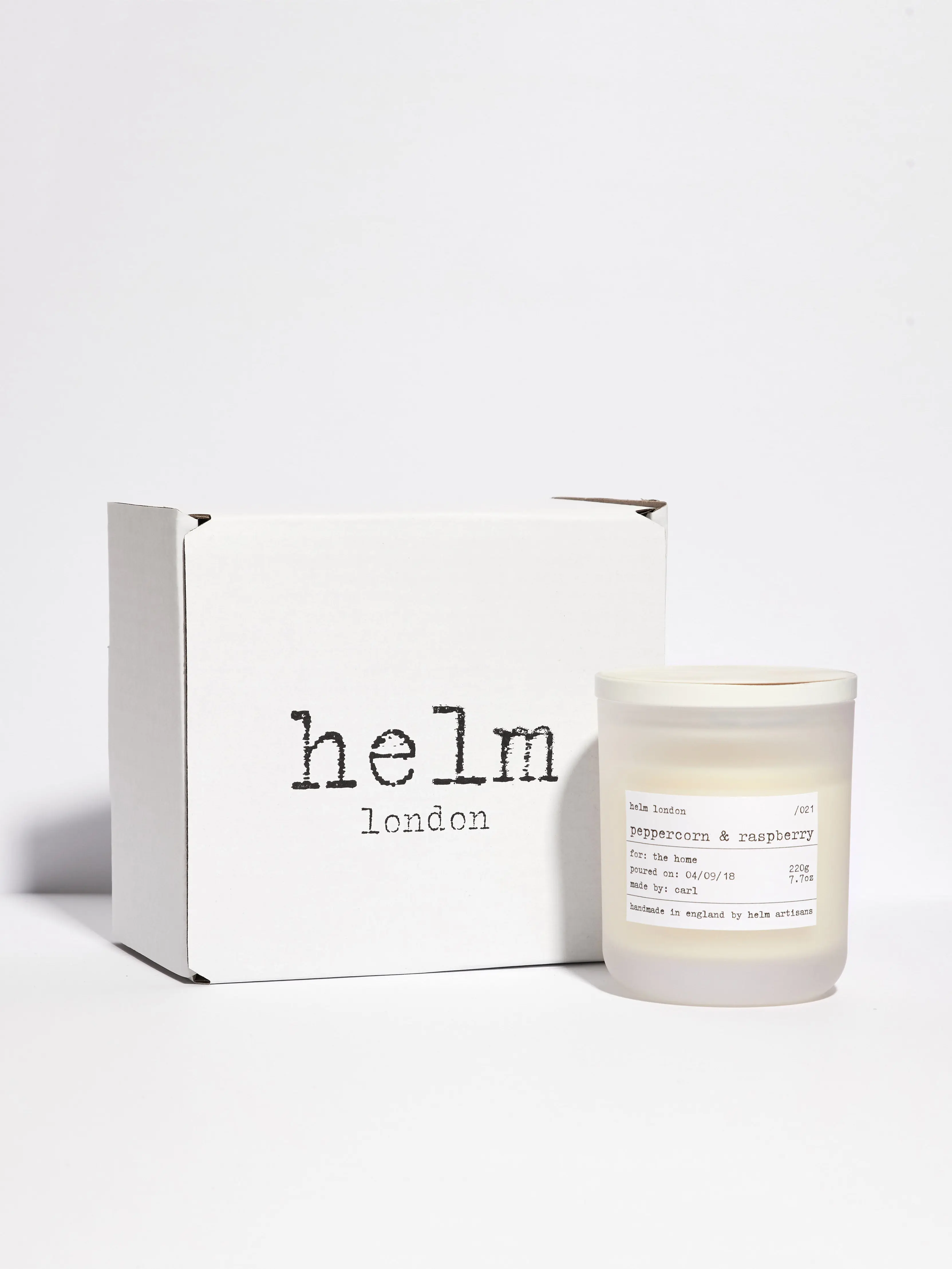 Peppercorn & Raspberry Luxury Candle - Image 4