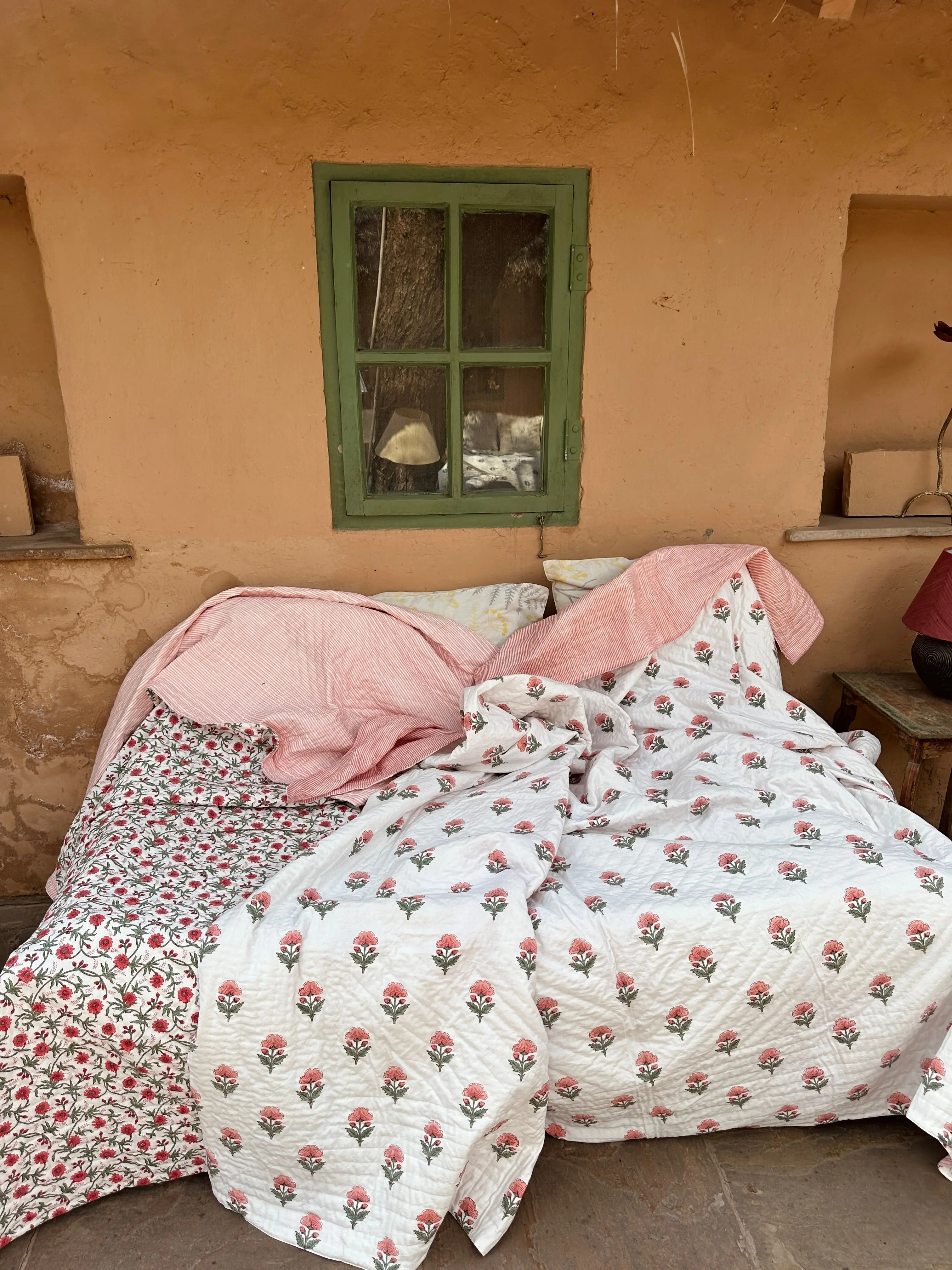 Pink Floral Summer Pique Bed Quilt - Image 11