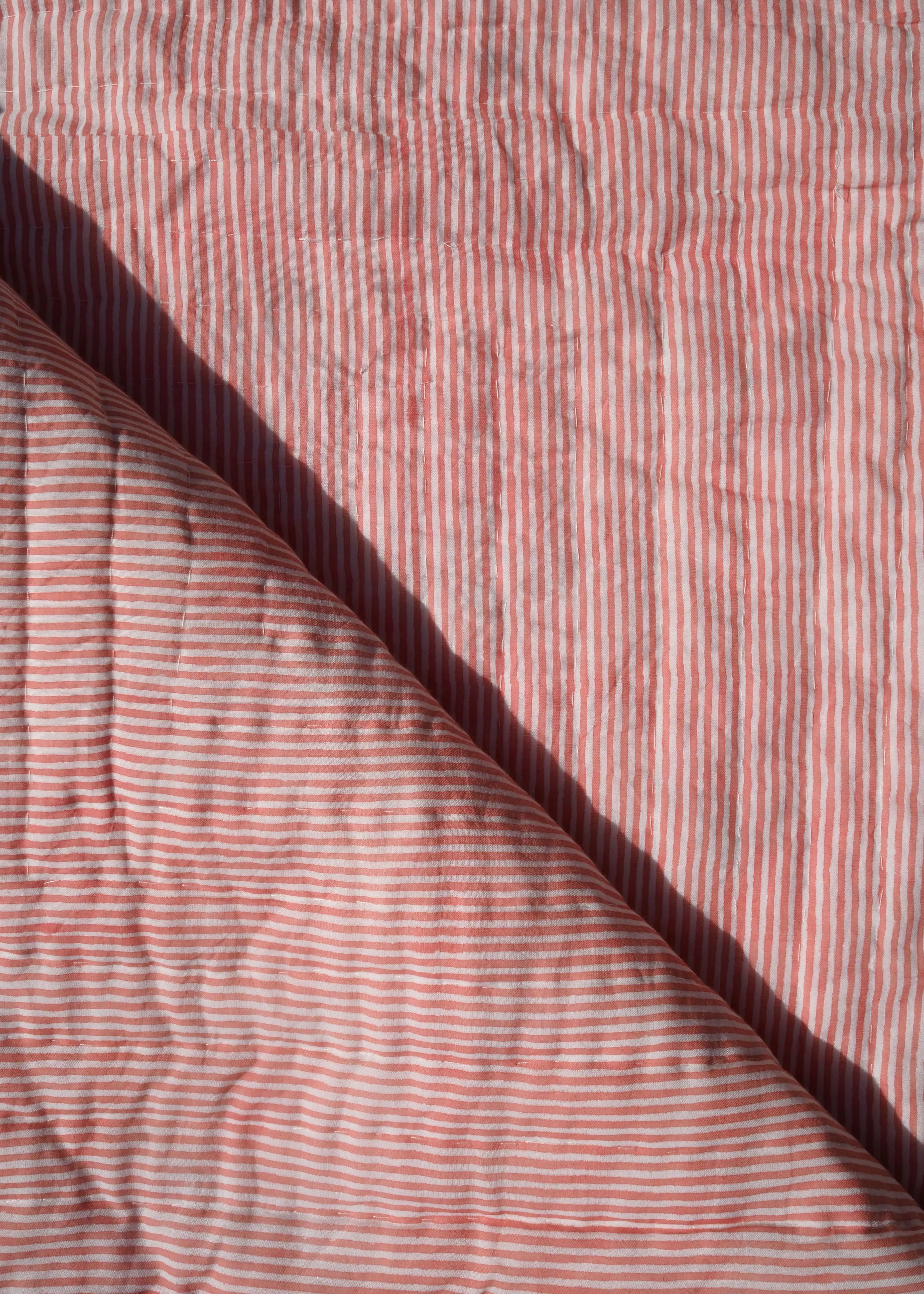 Pink Floral Summer Pique Bed Quilt - Image 4