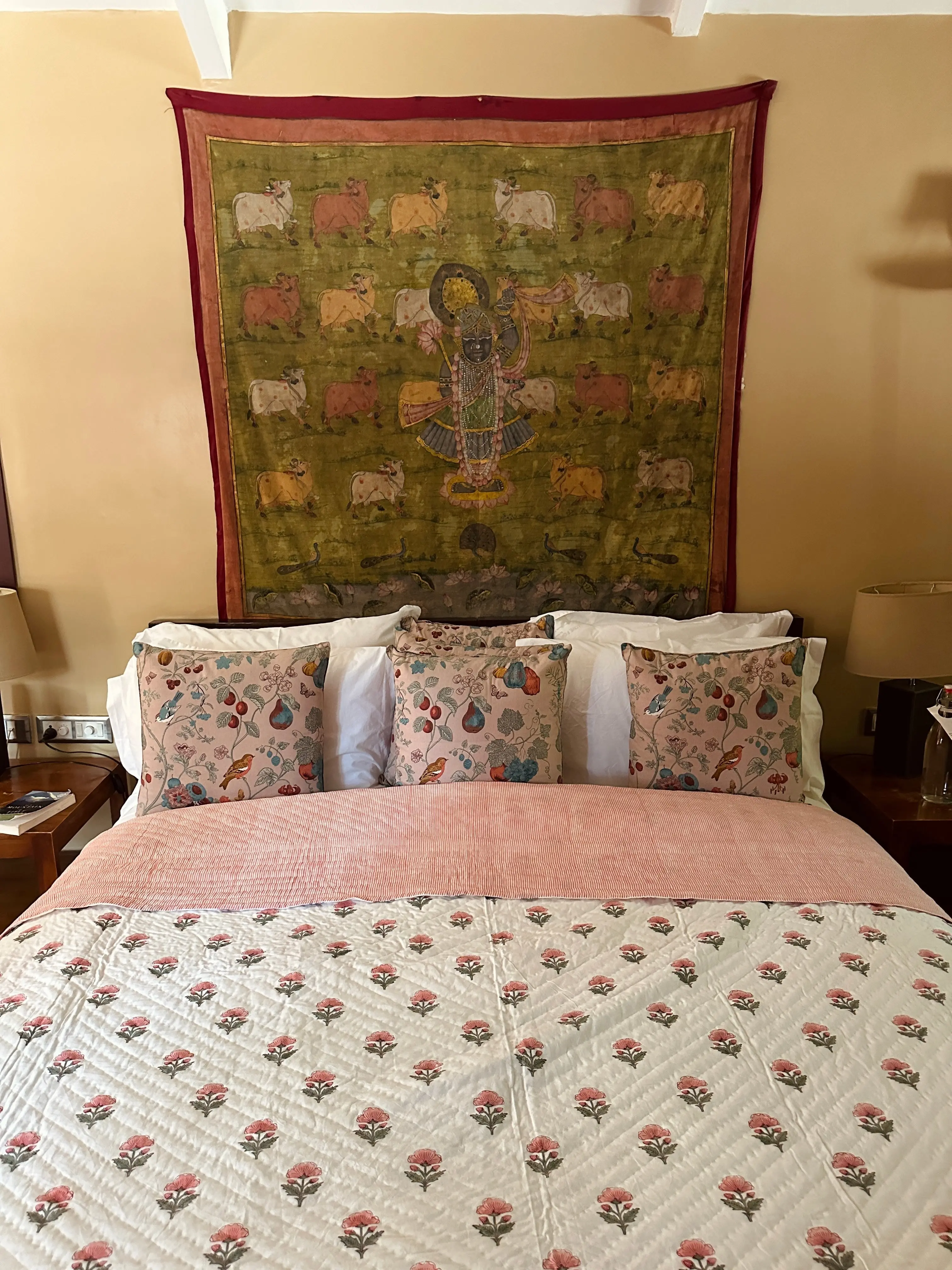 Pink Floral Summer Pique Bed Quilt - Image 9