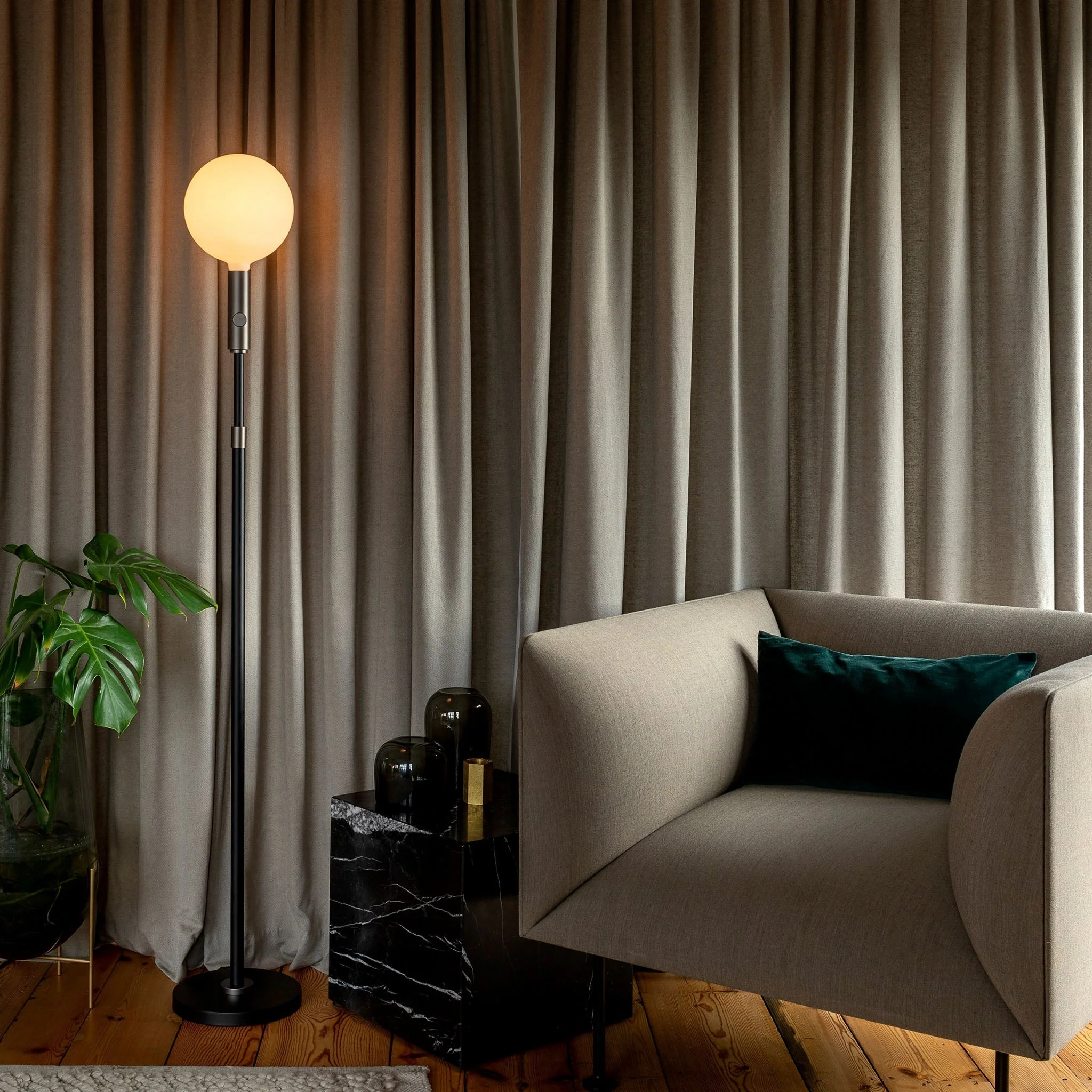 Poise Adjustable Floor Lamp in Graphite + Sphere V - Image 5