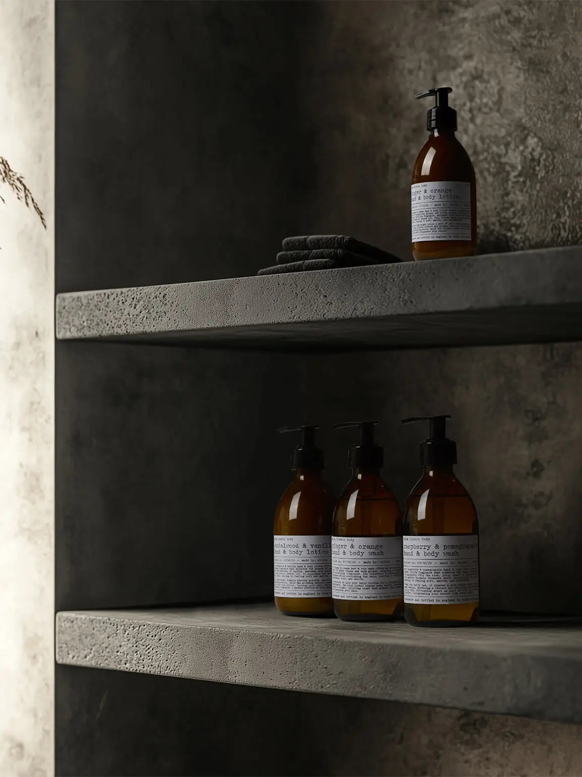 Raspberry & Pomegranate Hand & Body Set - 600ml - Image 3