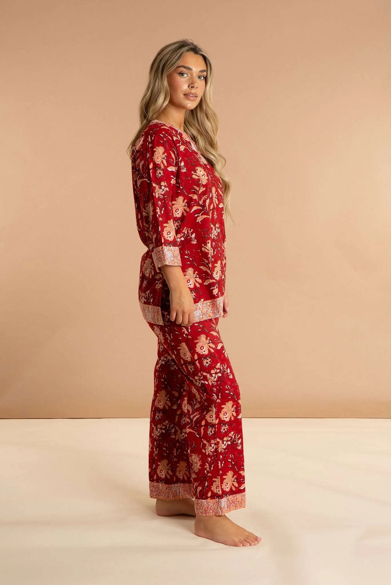 Red Rubra Women's Floral Cotton Pyjama Trouser Set - Image 7