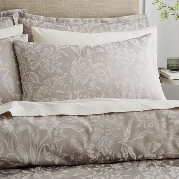 Remi Jacquard Polycotton Duvet Cover and Pillowcase Set - Image 2