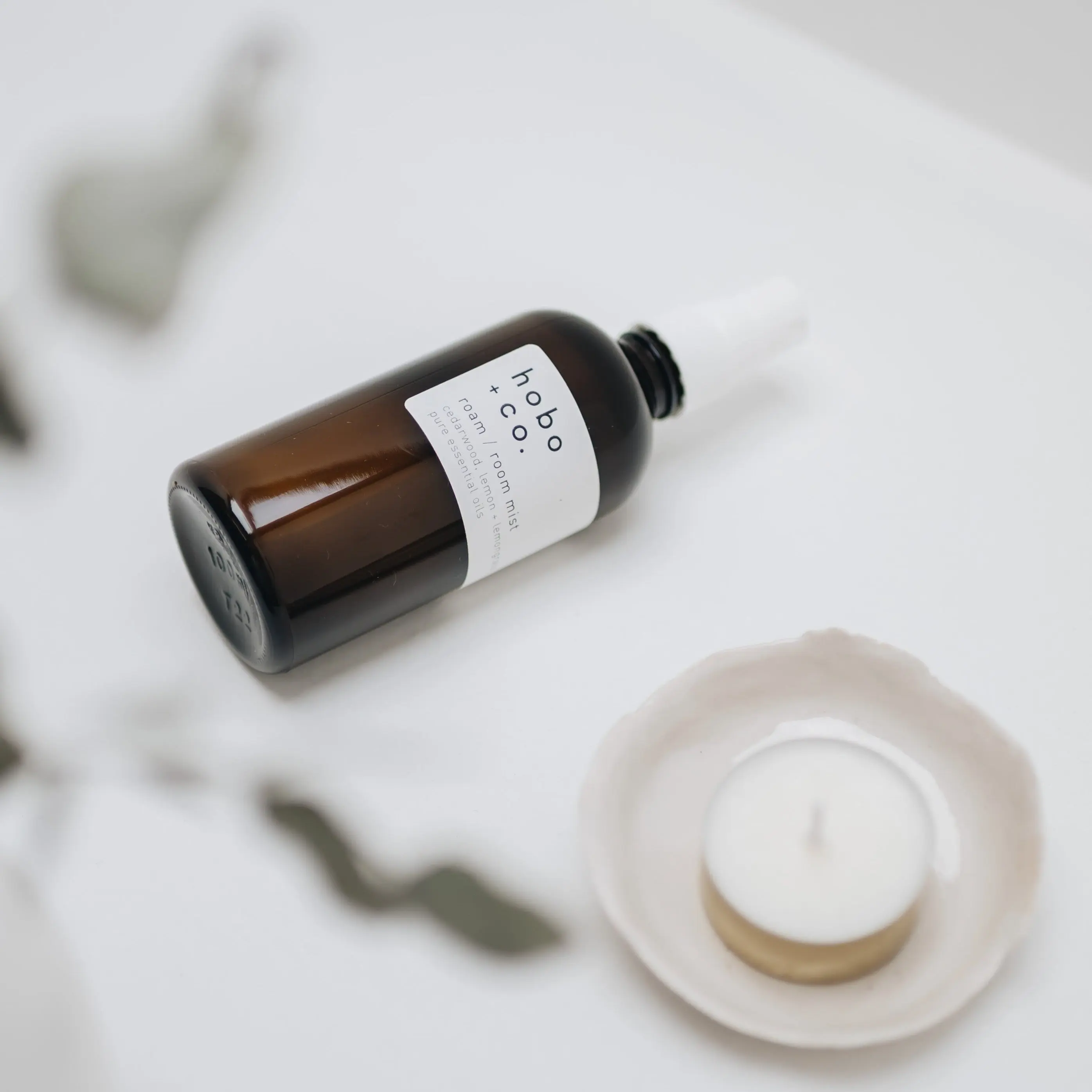 Roam Aromatherapy Essential Oil Scented Room & Pillow Mist - Image 4