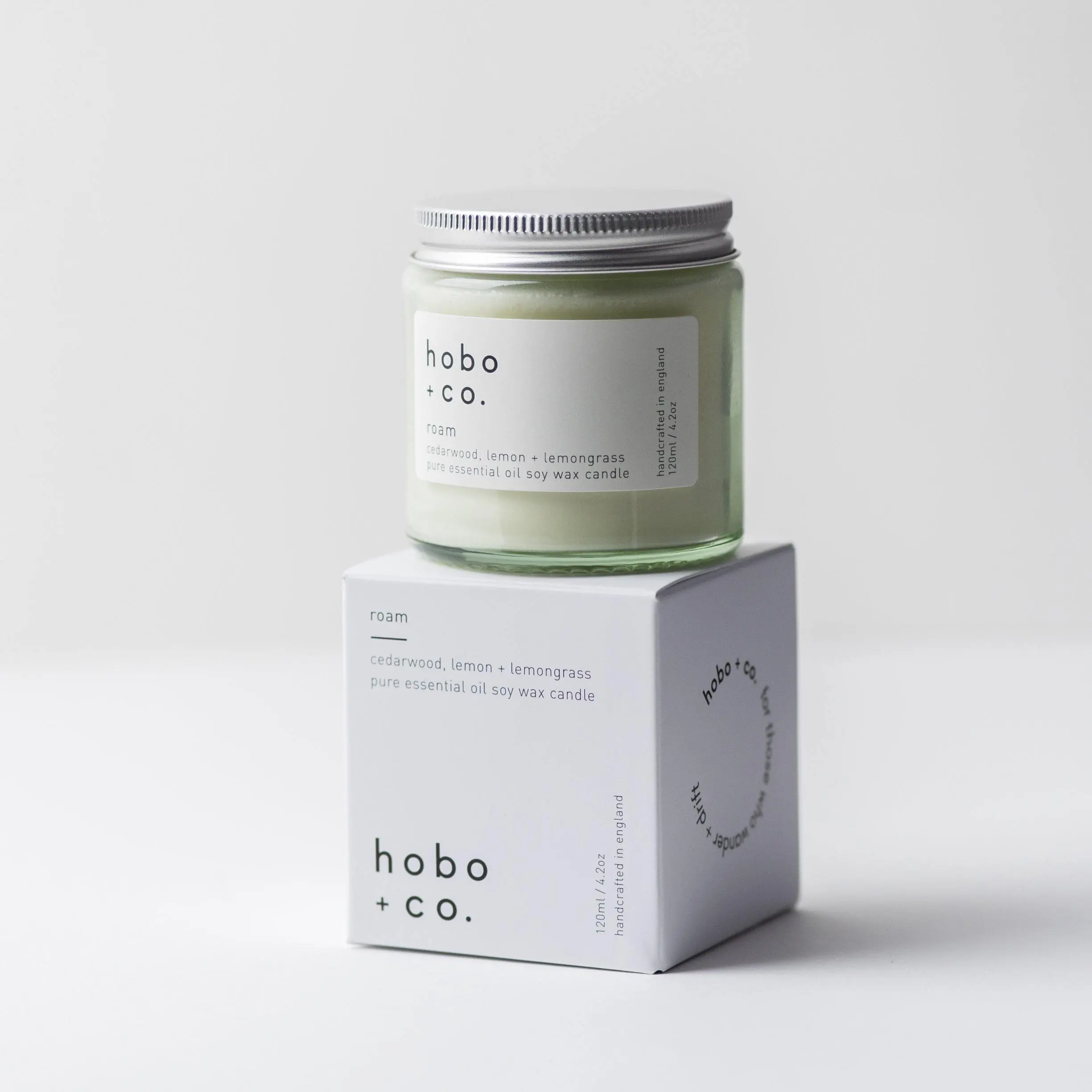 Roam Small Aromatherapy Essential Oil Scented Soy Candle - Image 3