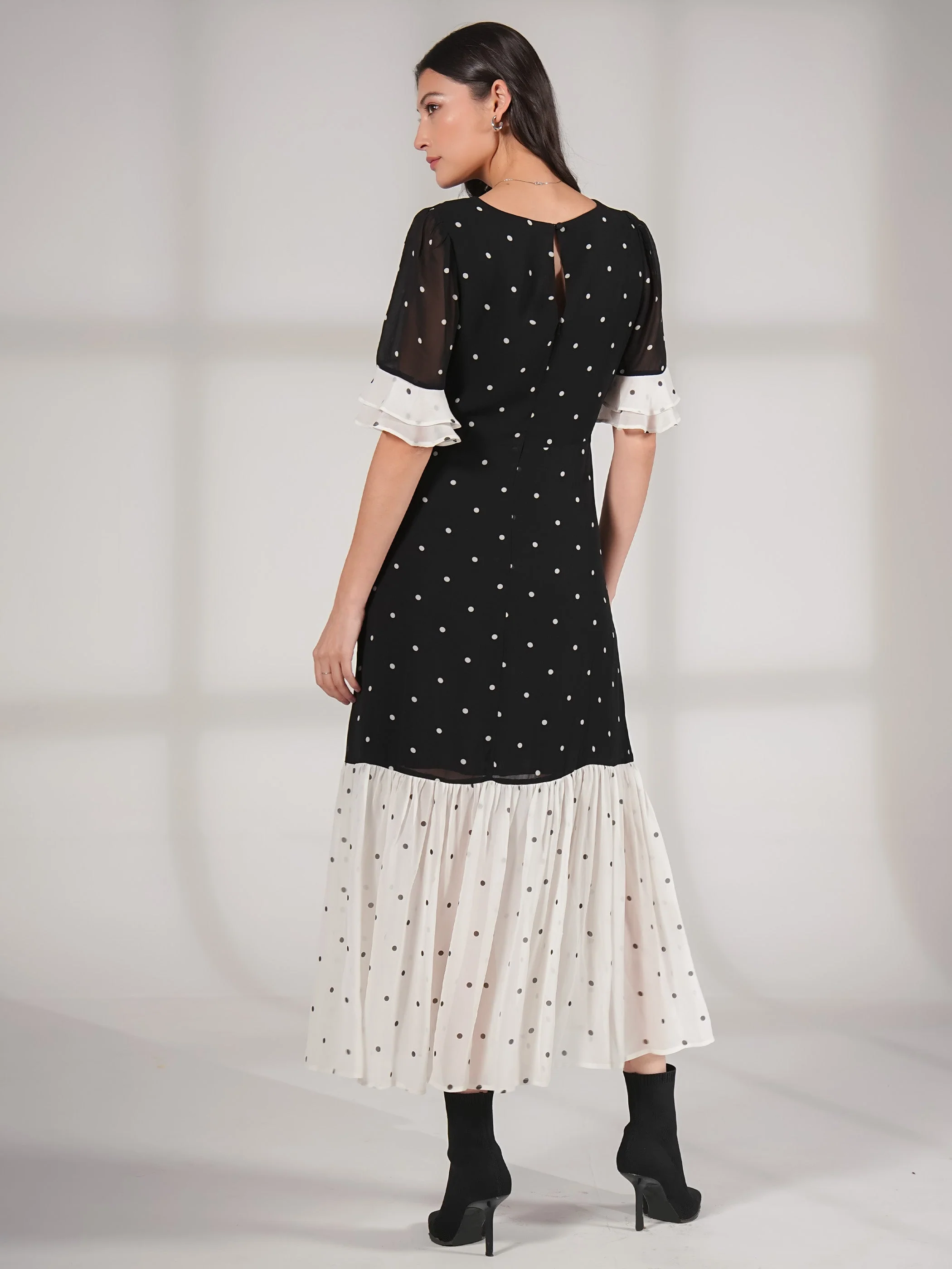 Saphi Black and White Pindot Spot Midi Dress - Image 4