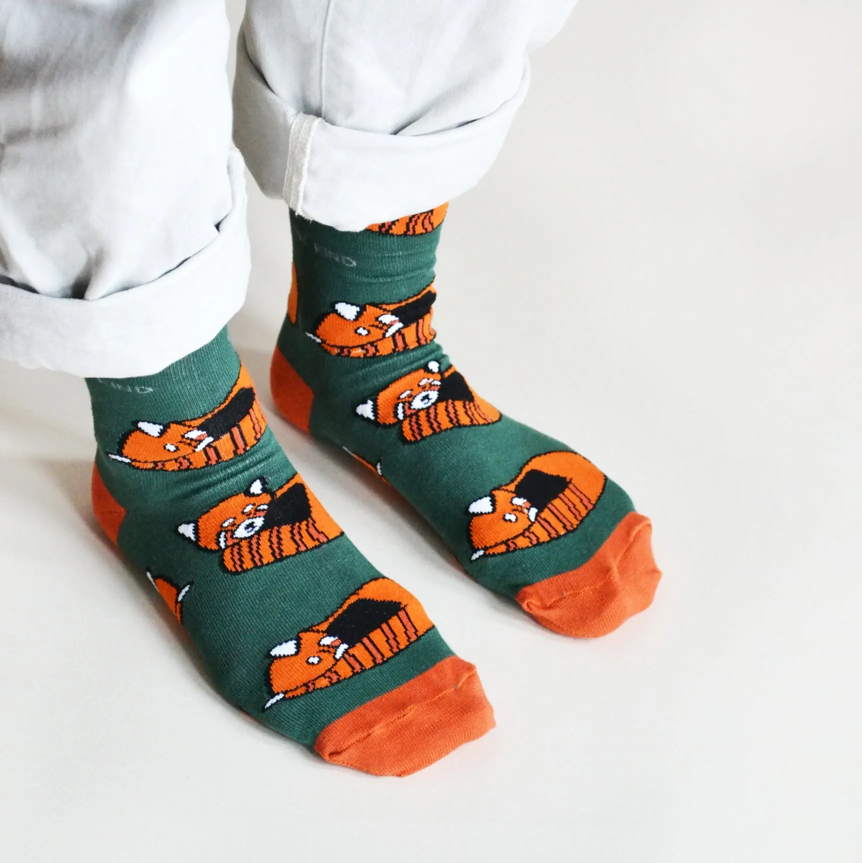 Save the Red Pandas Bamboo Socks - Image 3