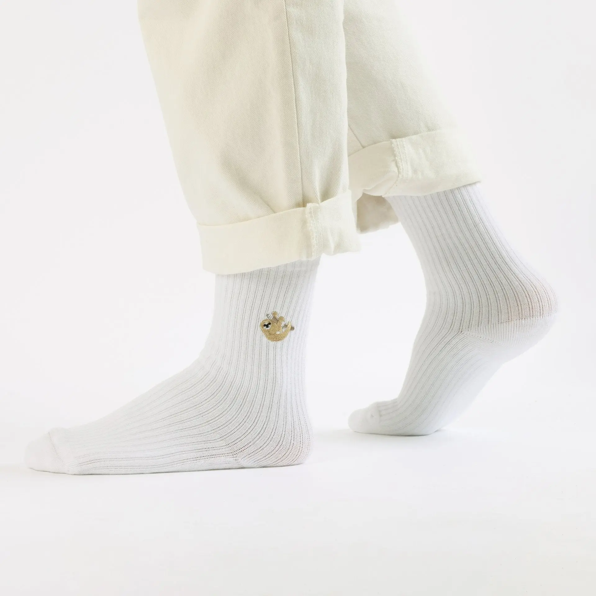 Save the Sloths Ribbed Bamboo Socks - Image 2