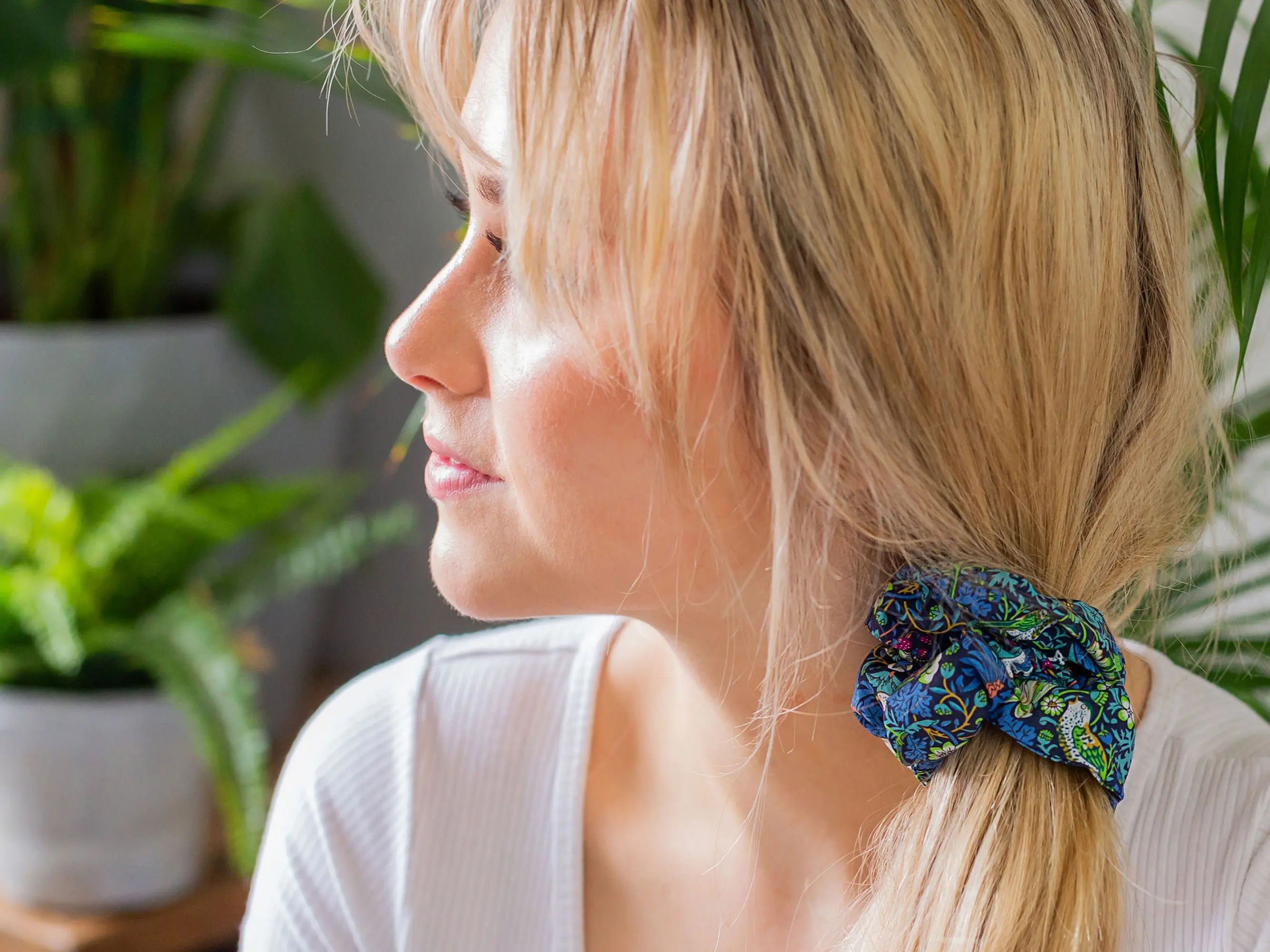 Scrunchie - Liberty Strawberry Thief Spring C Print - Image 6