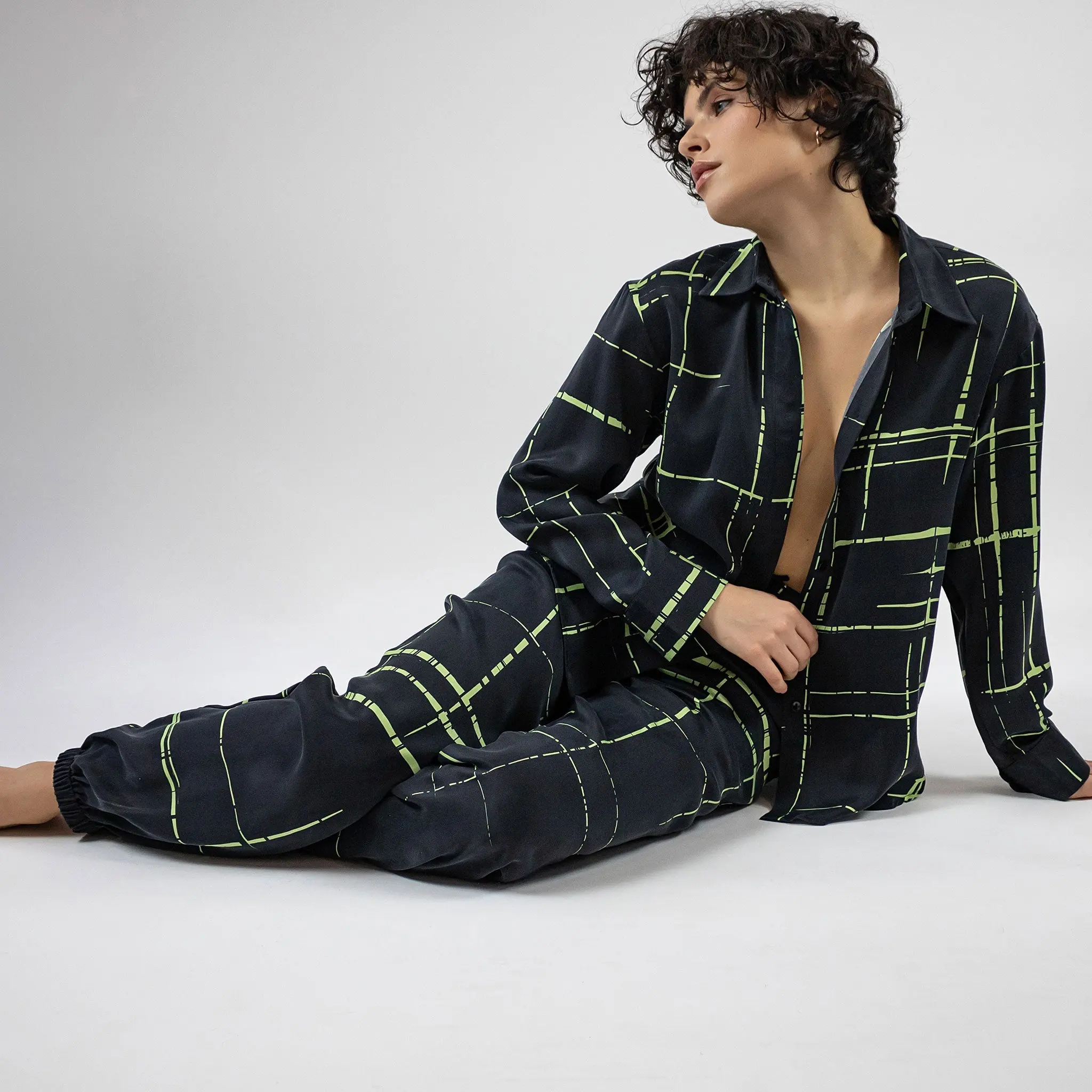 Silk Dreamscape Shirt Black Check - Image 2