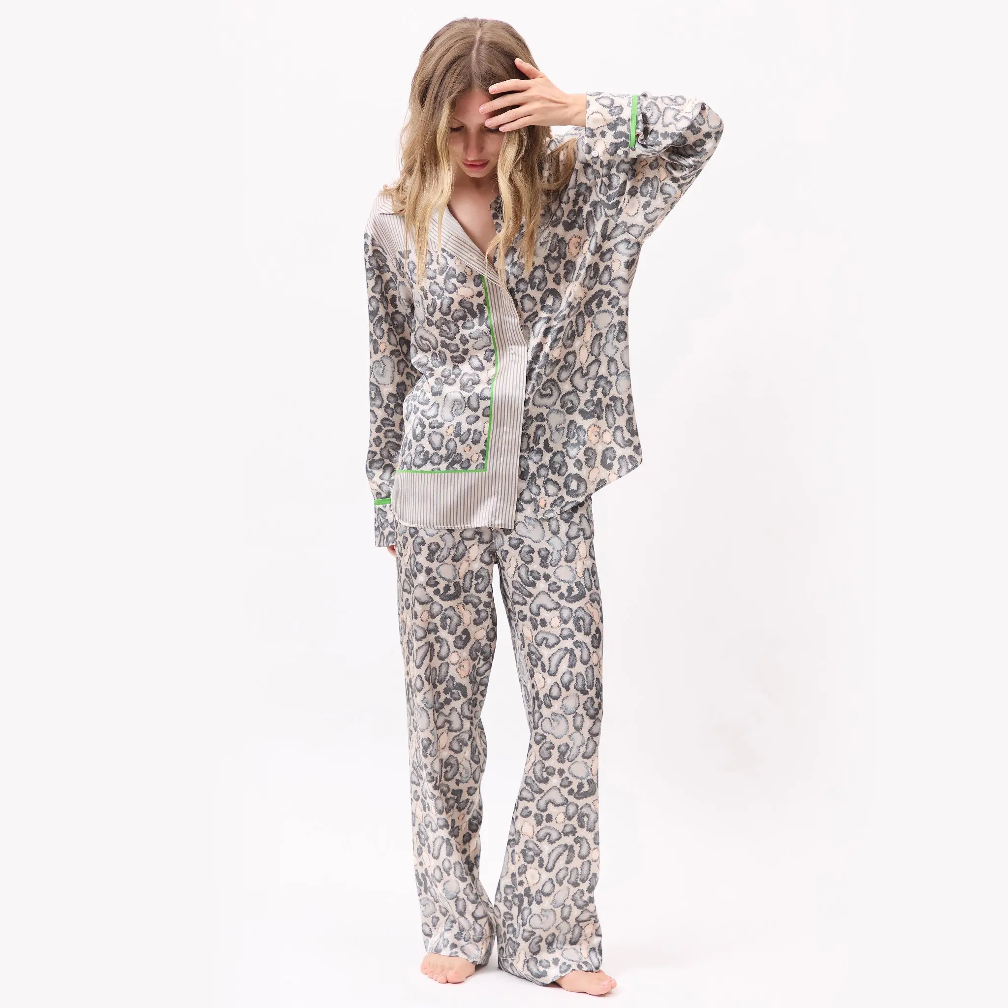 Silk Pants Animal Print - Image 3