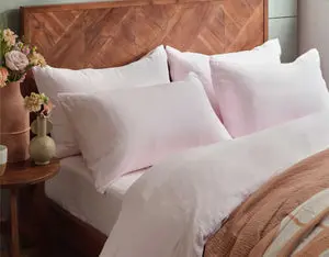 Soft Pink Linen Bedding - Image 4