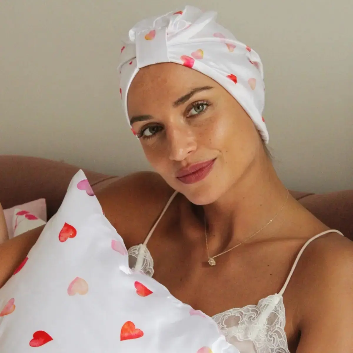 Loveheart Soft Satin Pillowcase Set - Image 3