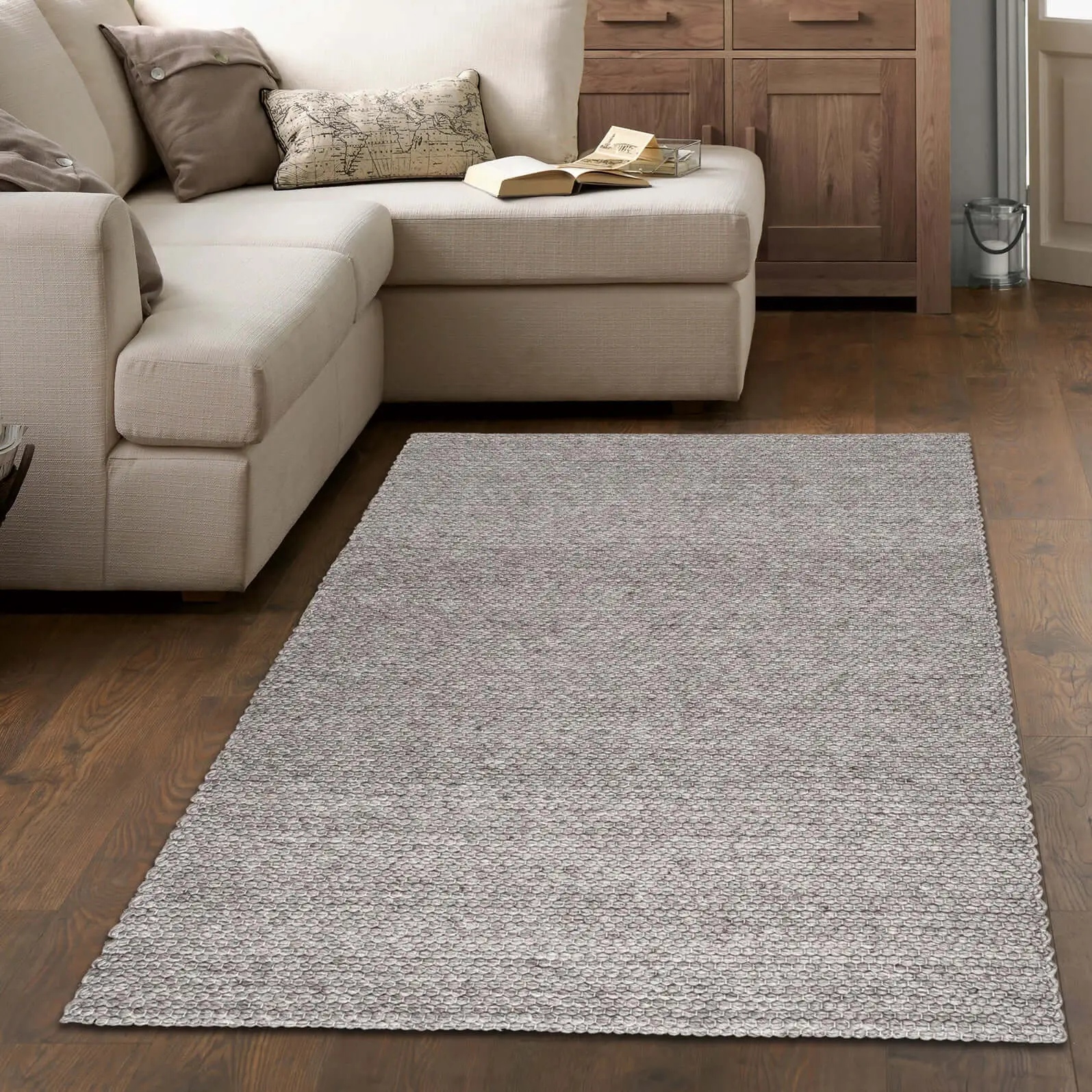 Solid Design Recycled Low Pile Eco Rug | Jaya - Image 10