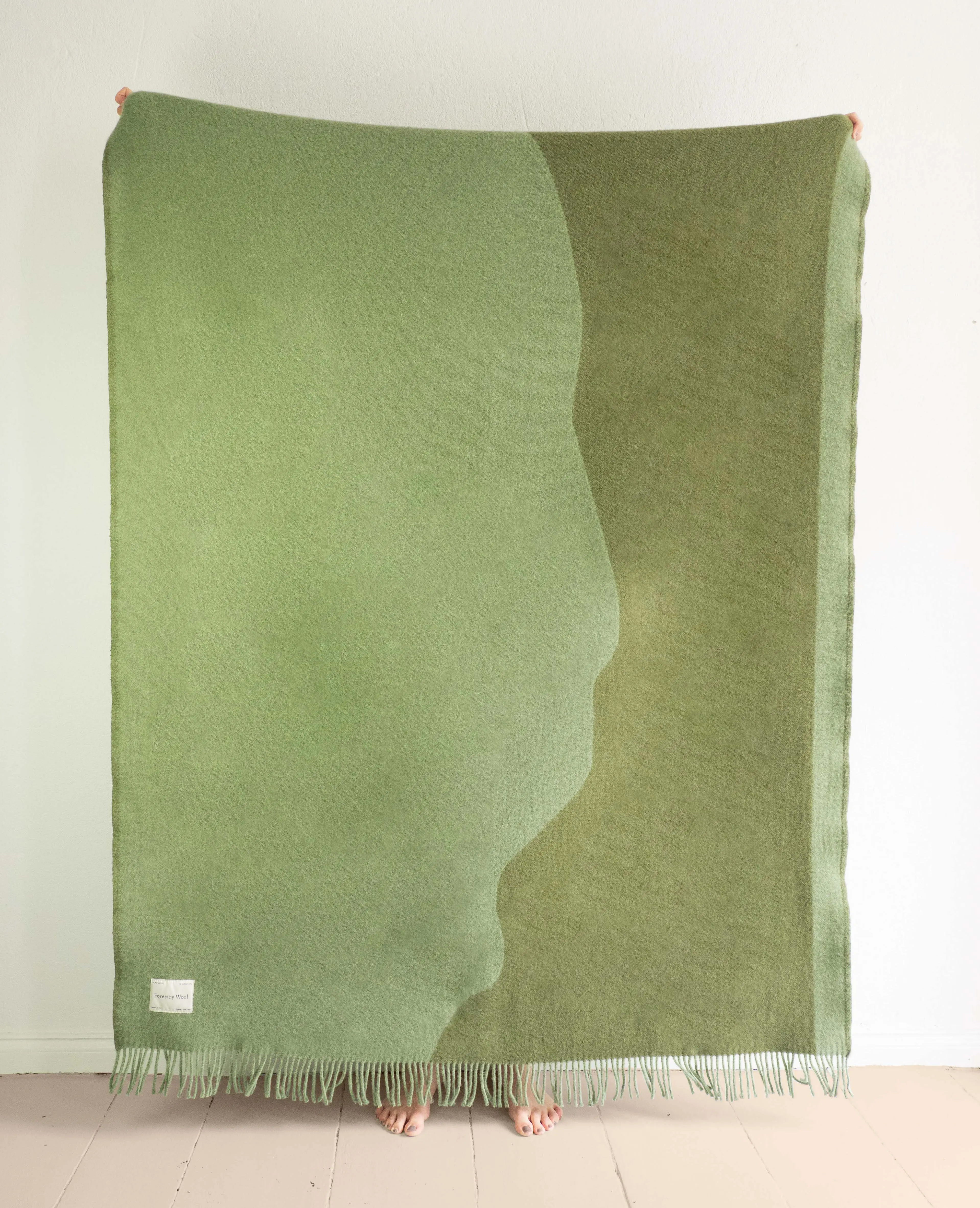 STREAM Moss Green Blanket