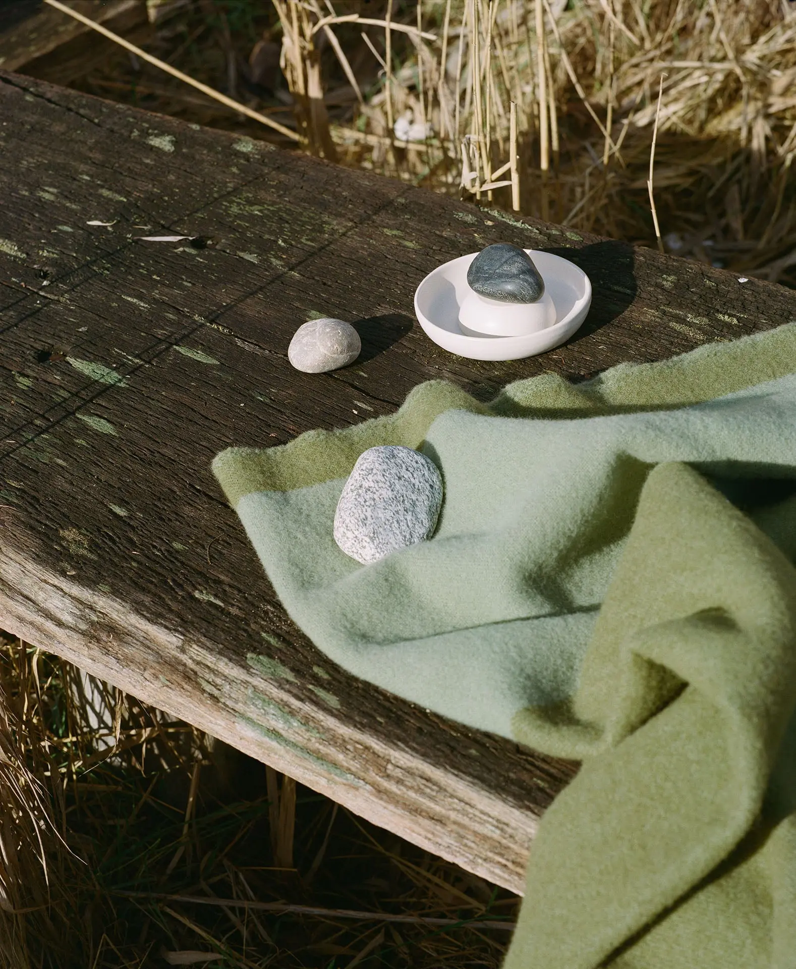 STREAM Moss Green Blanket - Image 5