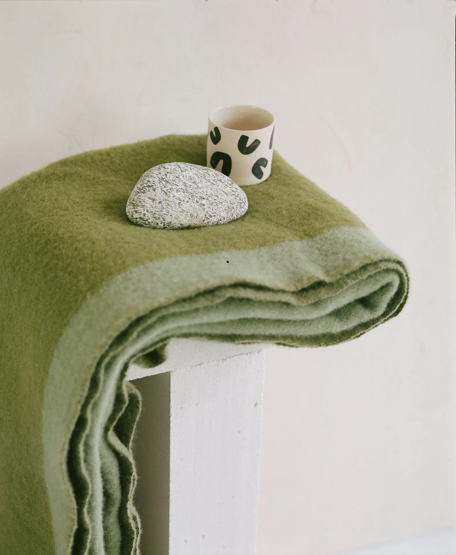 STREAM Moss Green Blanket - Image 7