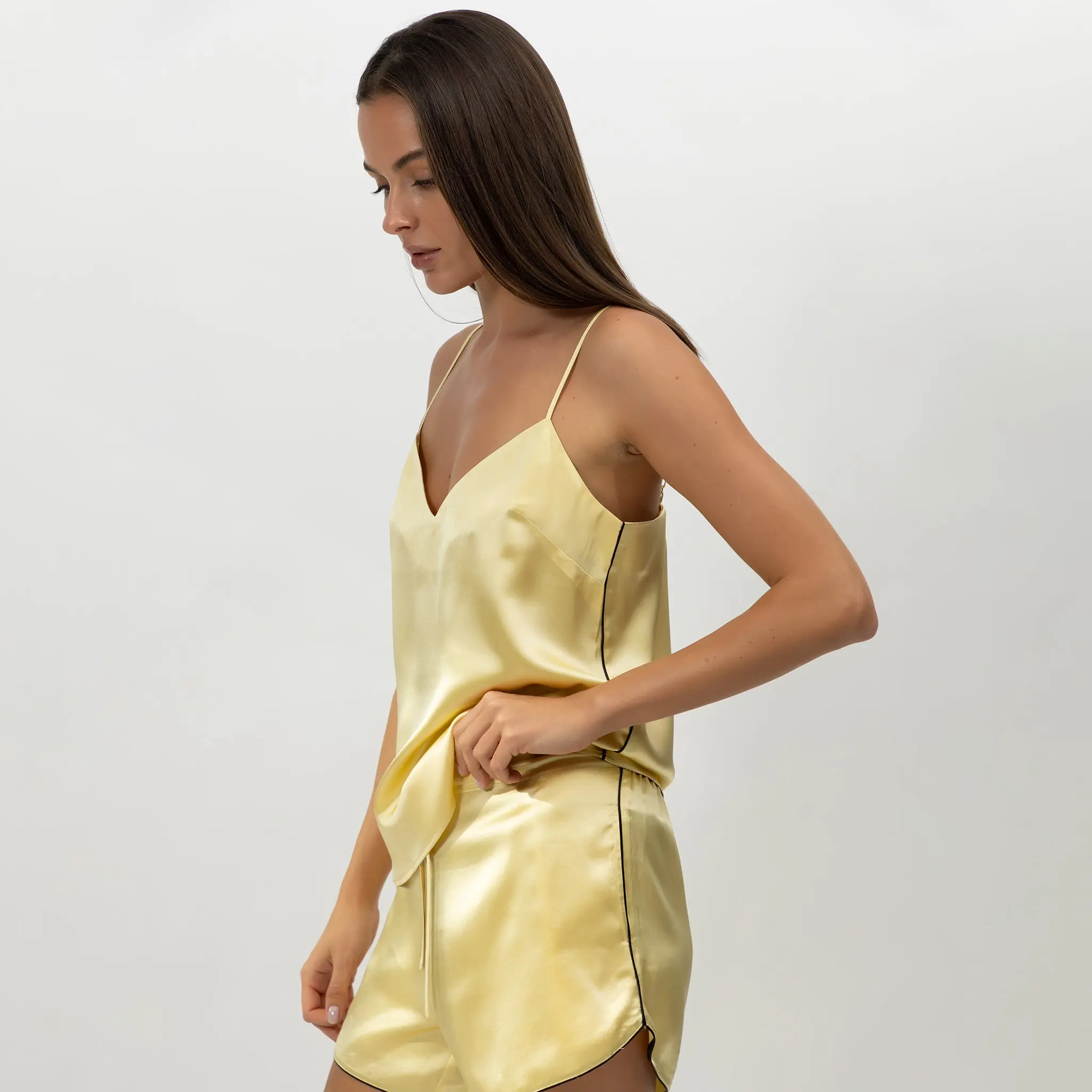 The Lady Silk Shorts Panna Cotta - Image 4
