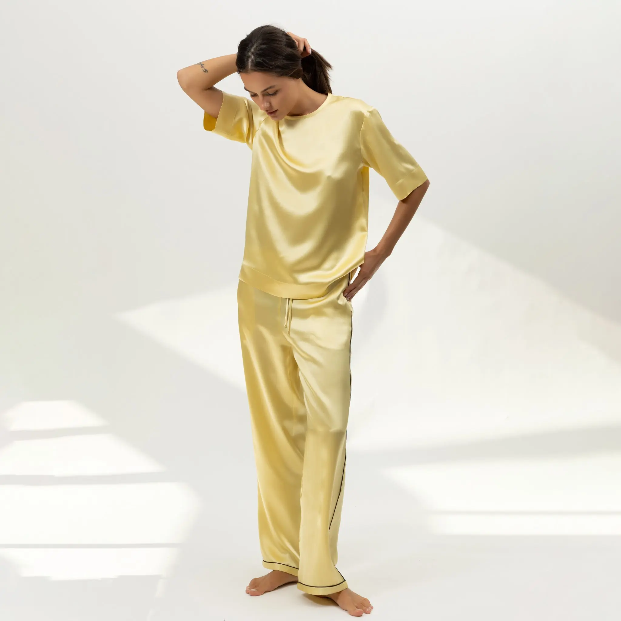 The Lady Silk T-Shirt Panna Cotta - Image 5