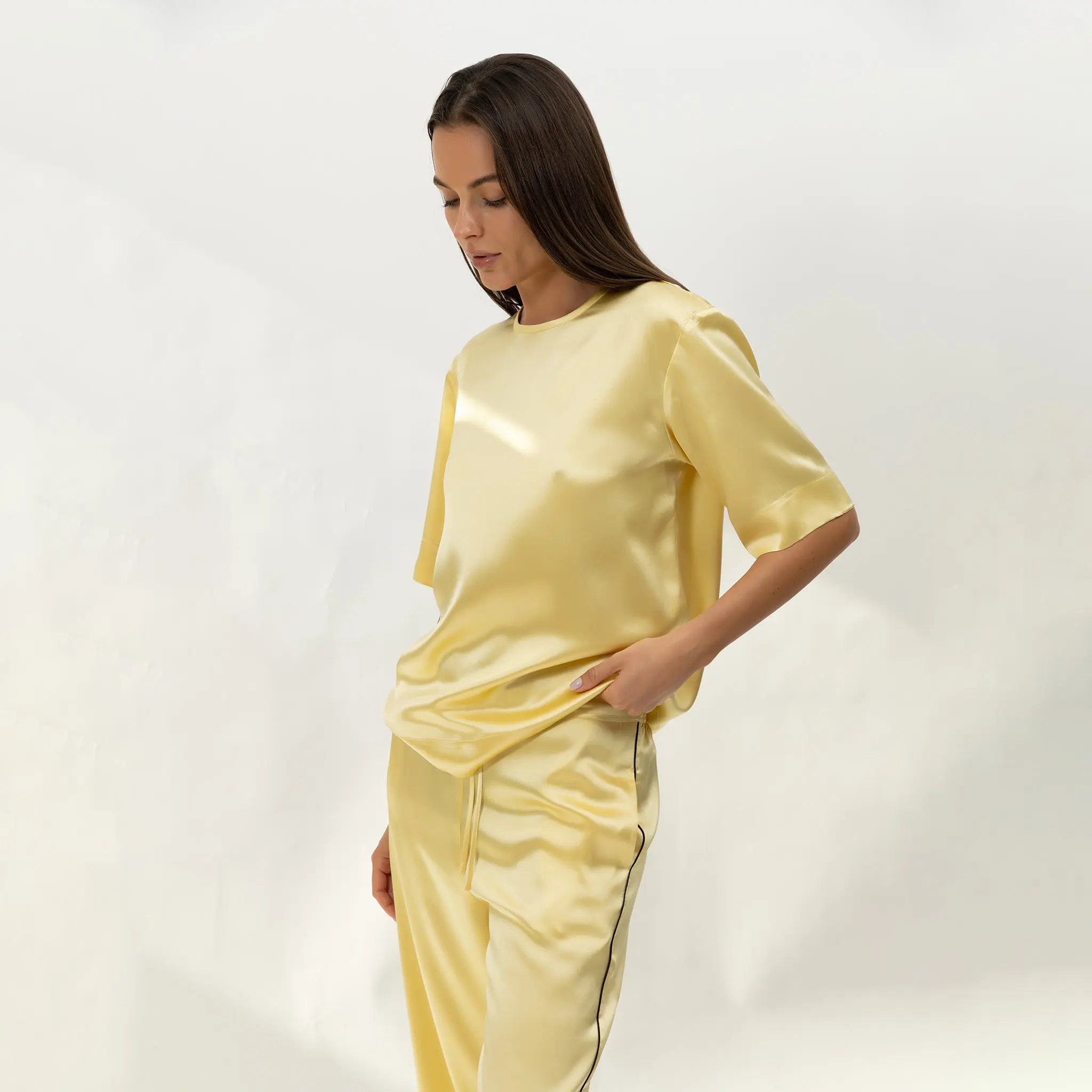 The Lady Silk T-Shirt Panna Cotta - Image 7