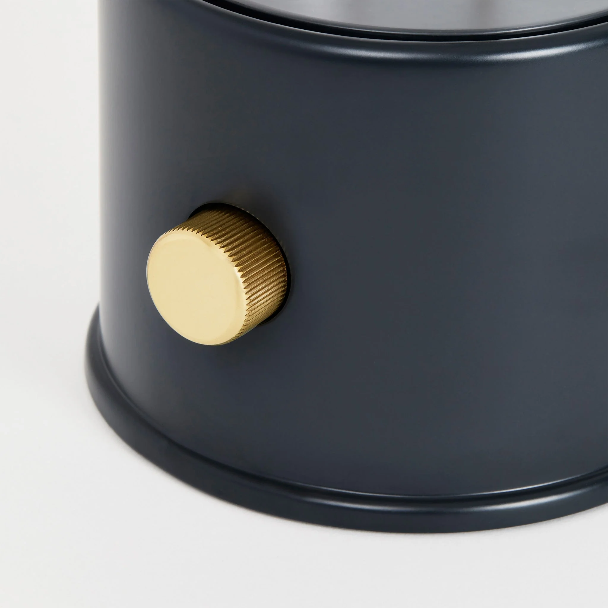 The Muse Portable Lamp in Hackles Black - Image 7