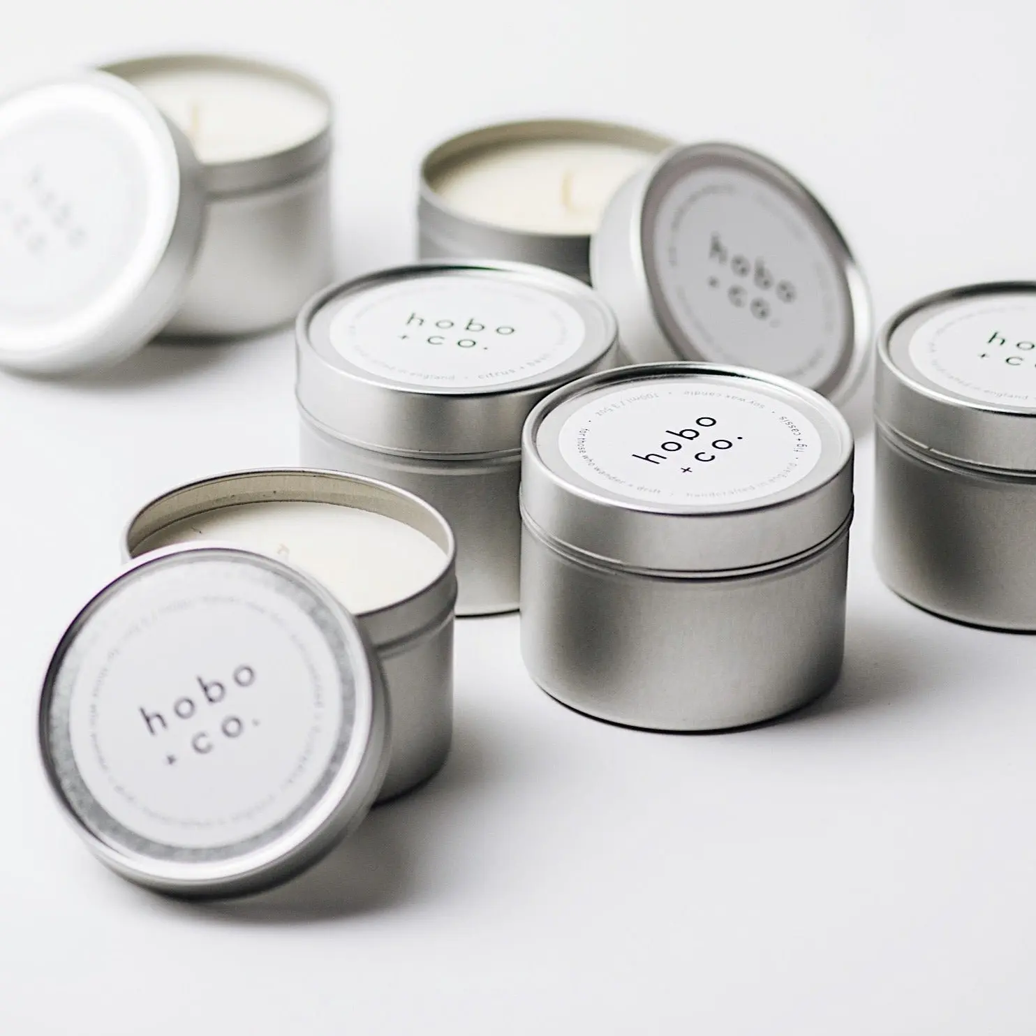 Travel Size Raspberry and Peppercorn Candle - Image 4