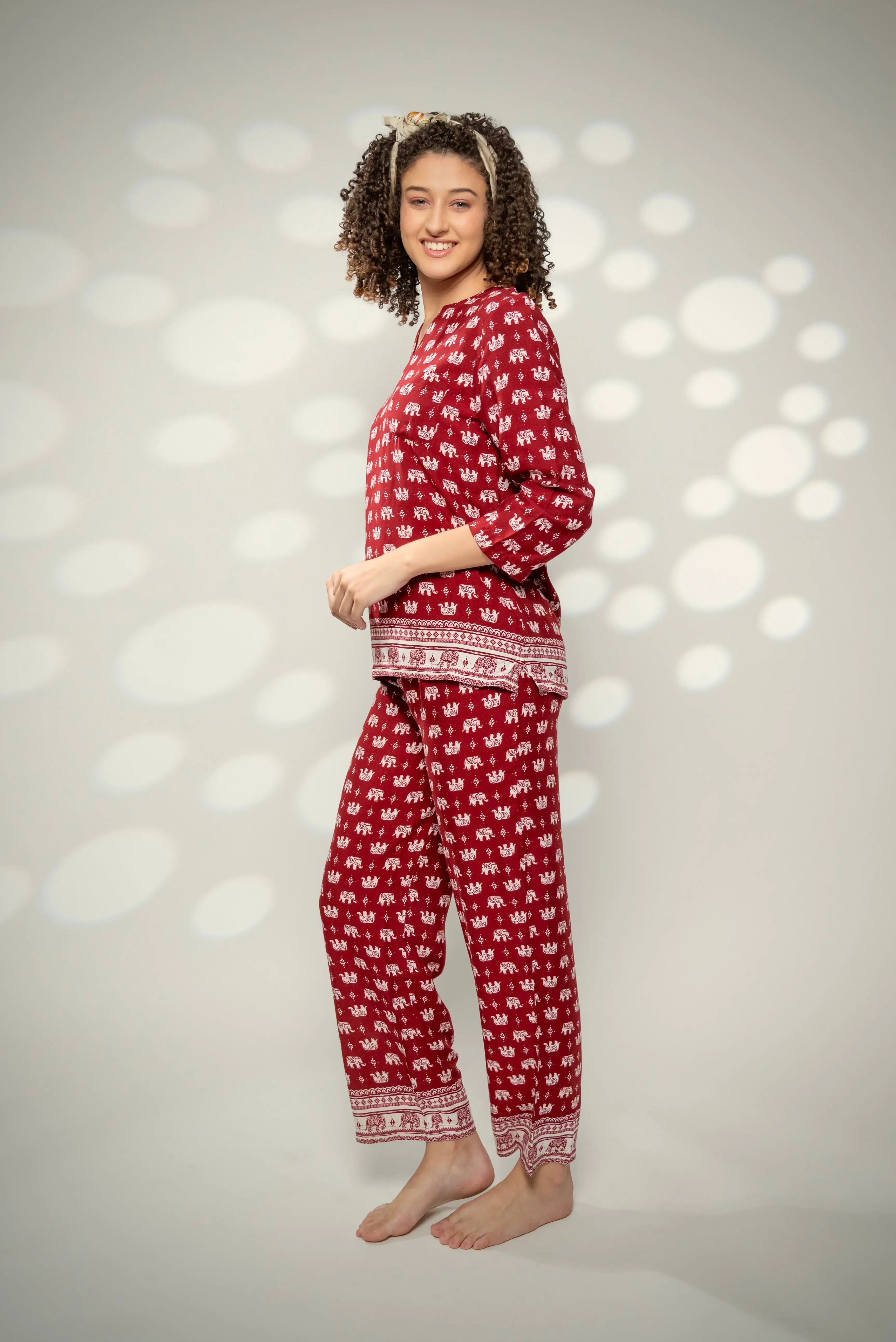 Trunk & Tuck Women's Pyjama Capri Trouser Set - Image 2