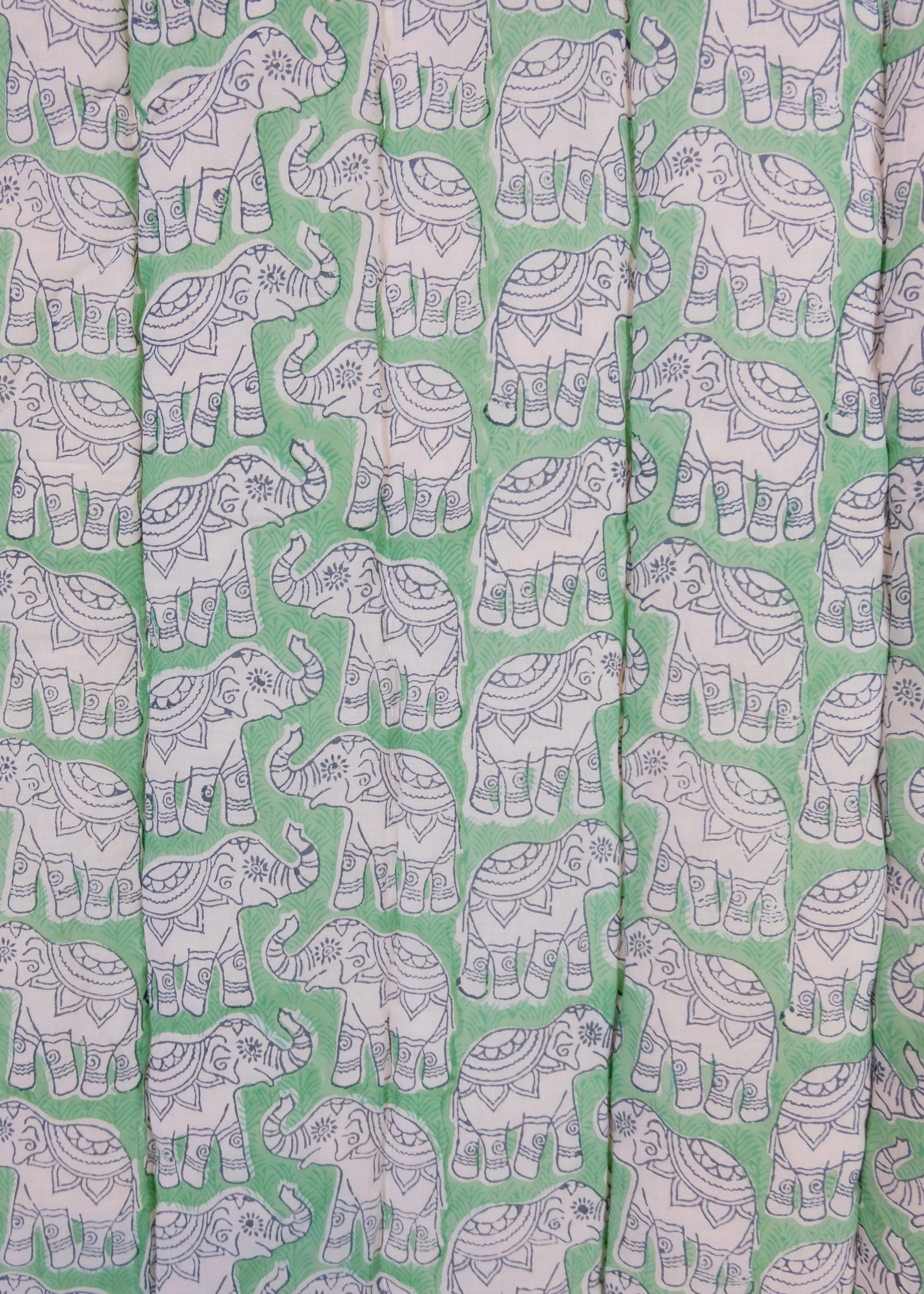 Turquoise Elephant Toddler / Single Quilt - Image 5