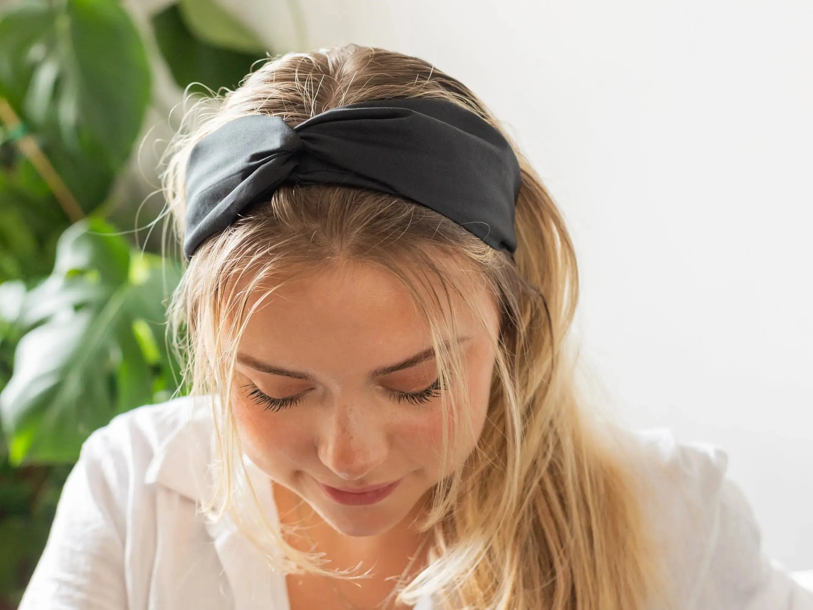 Liberty Black F Print Twist Headband - Image 3