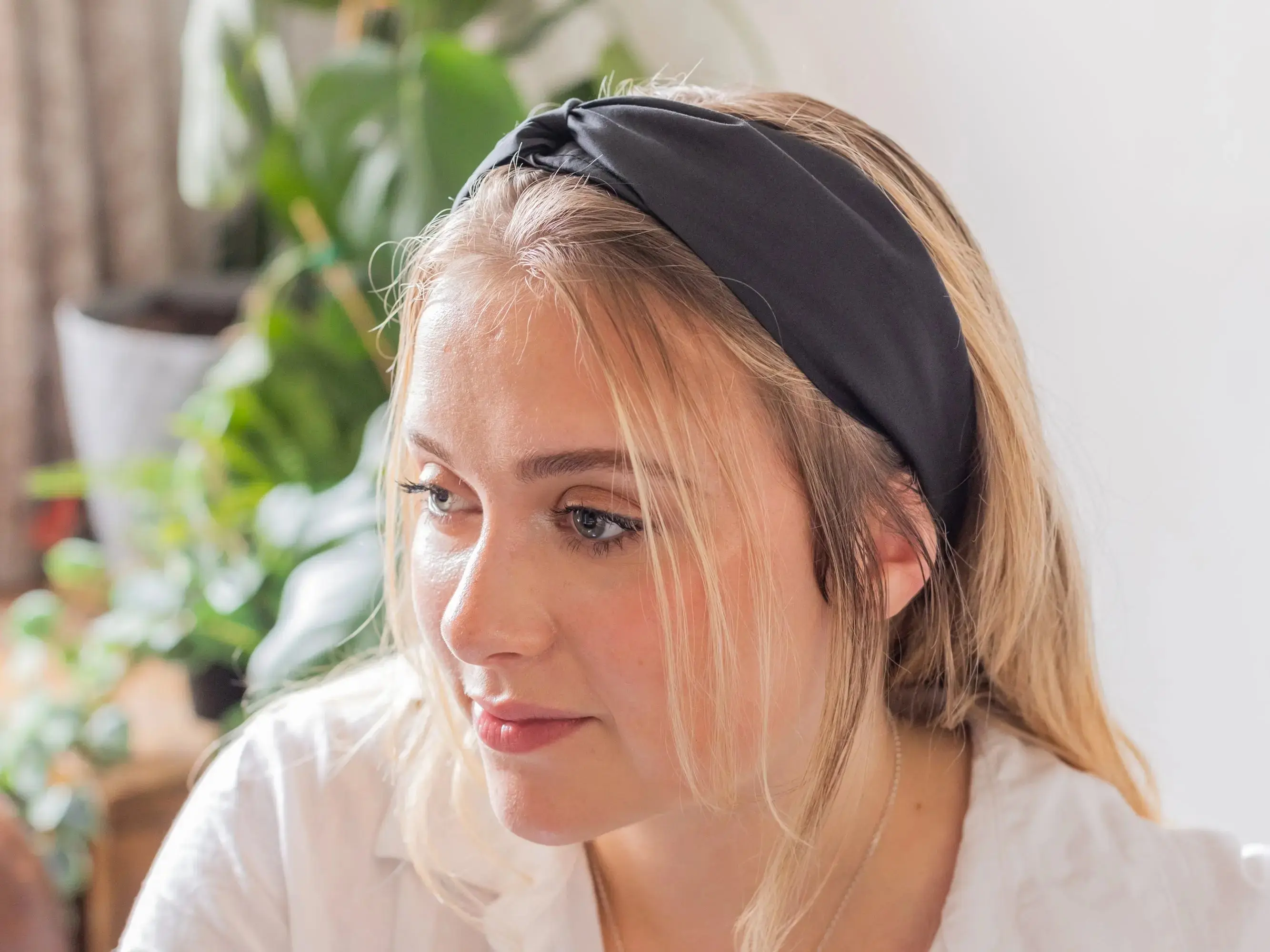 Liberty Black F Print Twist Headband - Image 5