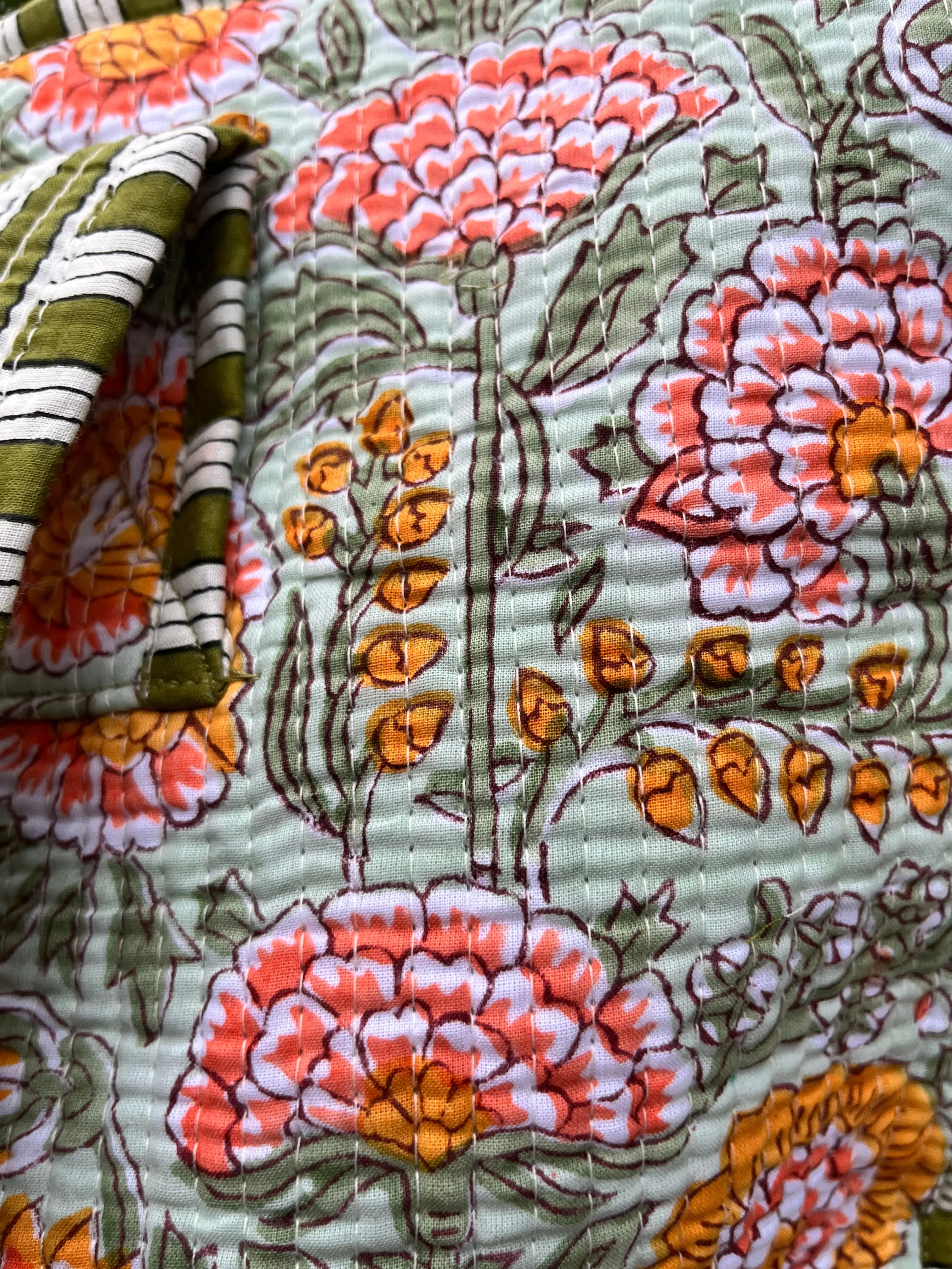 Urmi Sage Green Floral tote bag - Image 3